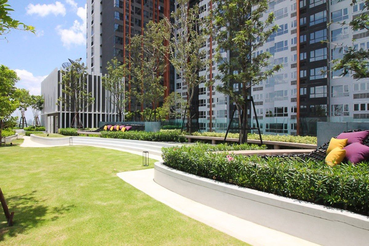 ให้เช่าคอนโดรัชดา ห้วยขวาง : XT ห้วยขวาง ชั้น 9: พร้อมเข้าอยู่!  