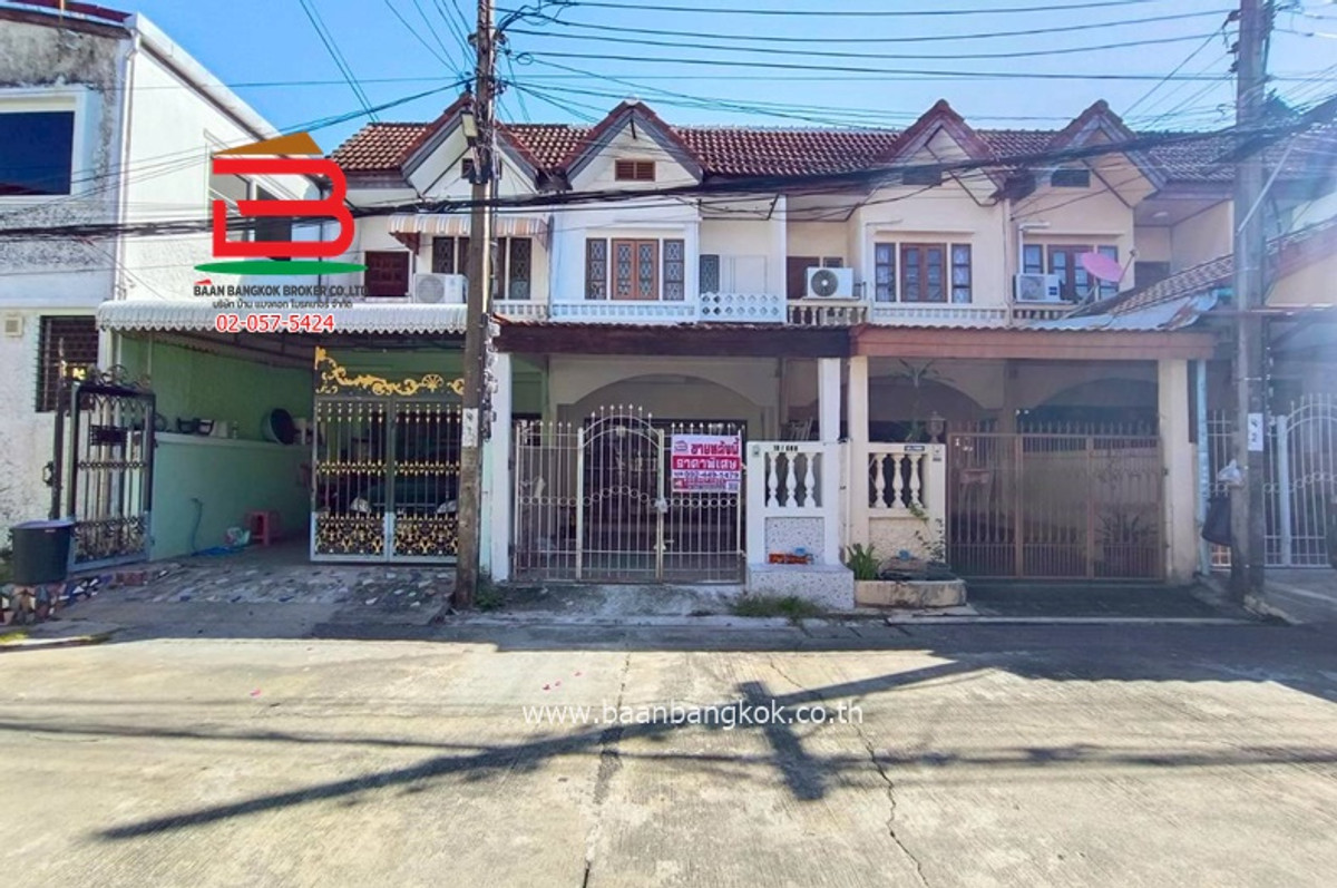 ขายทาวน์โฮมเกษตร นวมินทร์ ลาดปลาเค้า : ทาวน์เฮ้าส์ หมู่บ้านสินธานี 1 (ใกล้โรงพยาบาลพญาไทนวมินทร์) เนื้อที่ 18 ตรว. แขวงนวมินทร์ เขตบึงกุ่ม