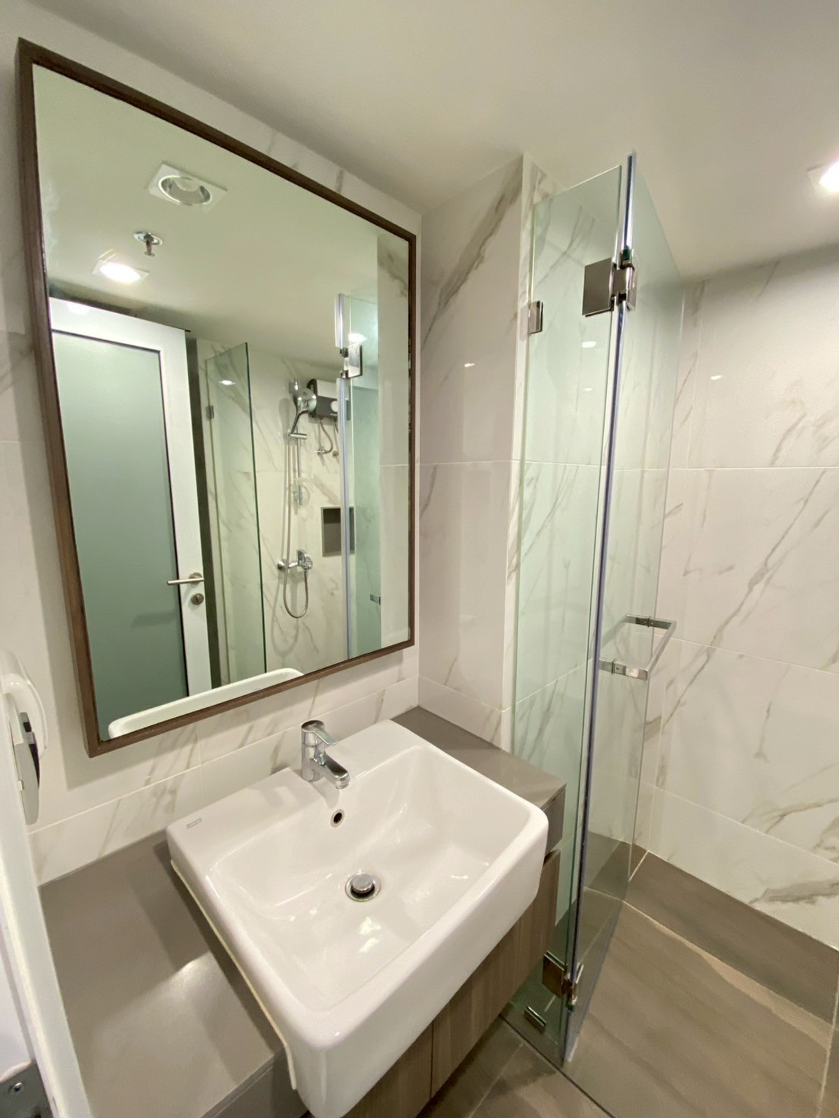 ให้เช่าคอนโดพระราม 9 เพชรบุรีตัดใหม่ RCA : FOR RENT! Maitria Residence พระราม 9 | Serviced Apartment ใจกลาง CBD