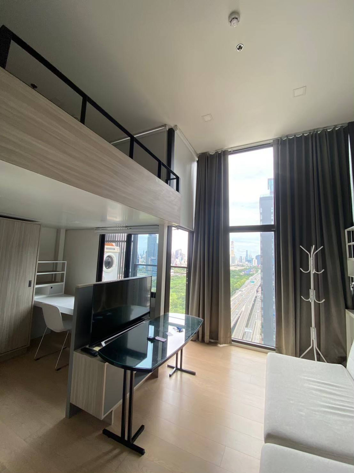 For SaleCondoRama9, Petchburi, RCA : Condo for sale Chewathai Residence Asoke price 4,800,000 baht [JZsr251206]