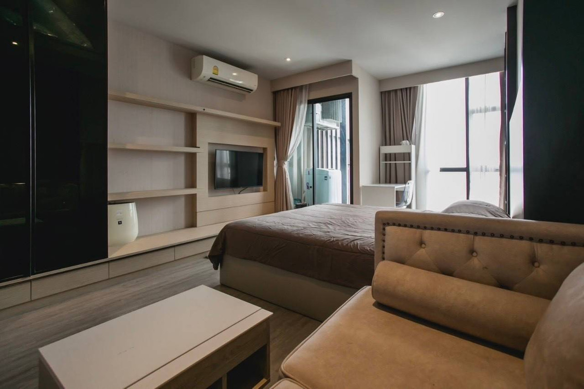 ให้เช่าคอนโดสุขุมวิท อโศก ทองหล่อ : 💥CP-9672💥ว่าง ให้ เช่า  ริทึ่ม เอกมัย 👉แอดไลน์ @be.easy 