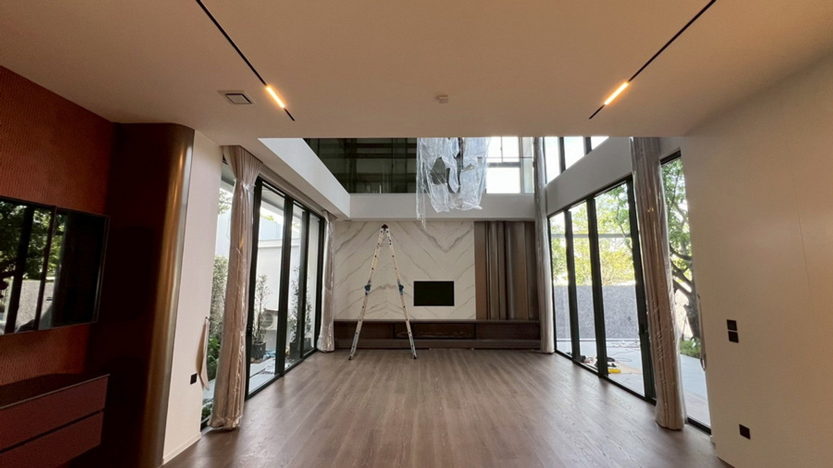 ให้เช่าบ้านลาดกระบัง สุวรรณภูมิ :  Luxury Pool Villa for Rent or Sale at VIVE Krungthep Kreetha