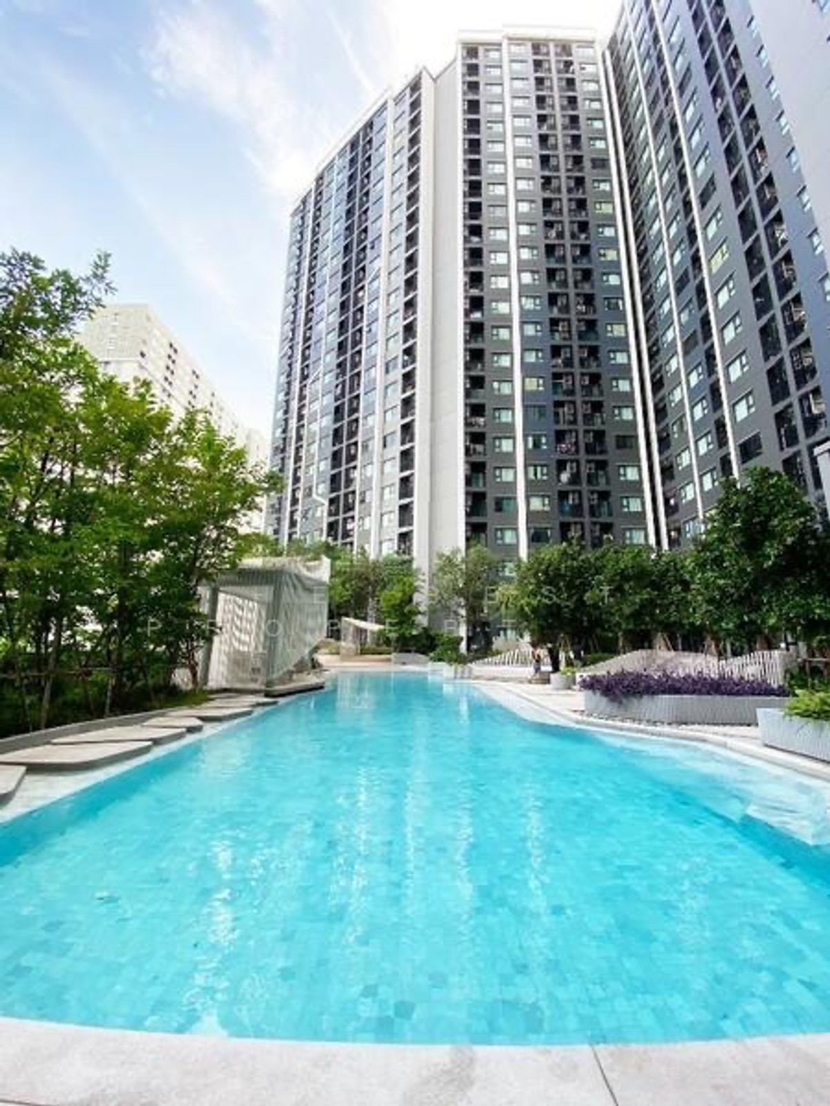 ให้เช่าคอนโดสมุทรปราการ สำโรง : ห้องเช่า. 0 ม. ถึง BTS พร้อมเข้าอยู่