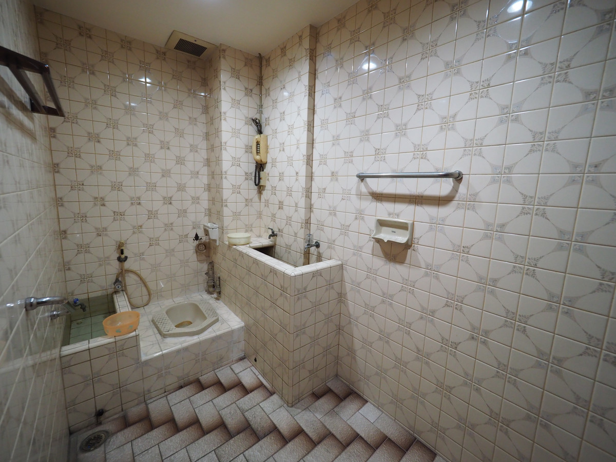 For RentShop HouseRama3 (Riverside),Satupadit : 6 Storey Shophouse 2 Joining Units on Rama 3 Main Road