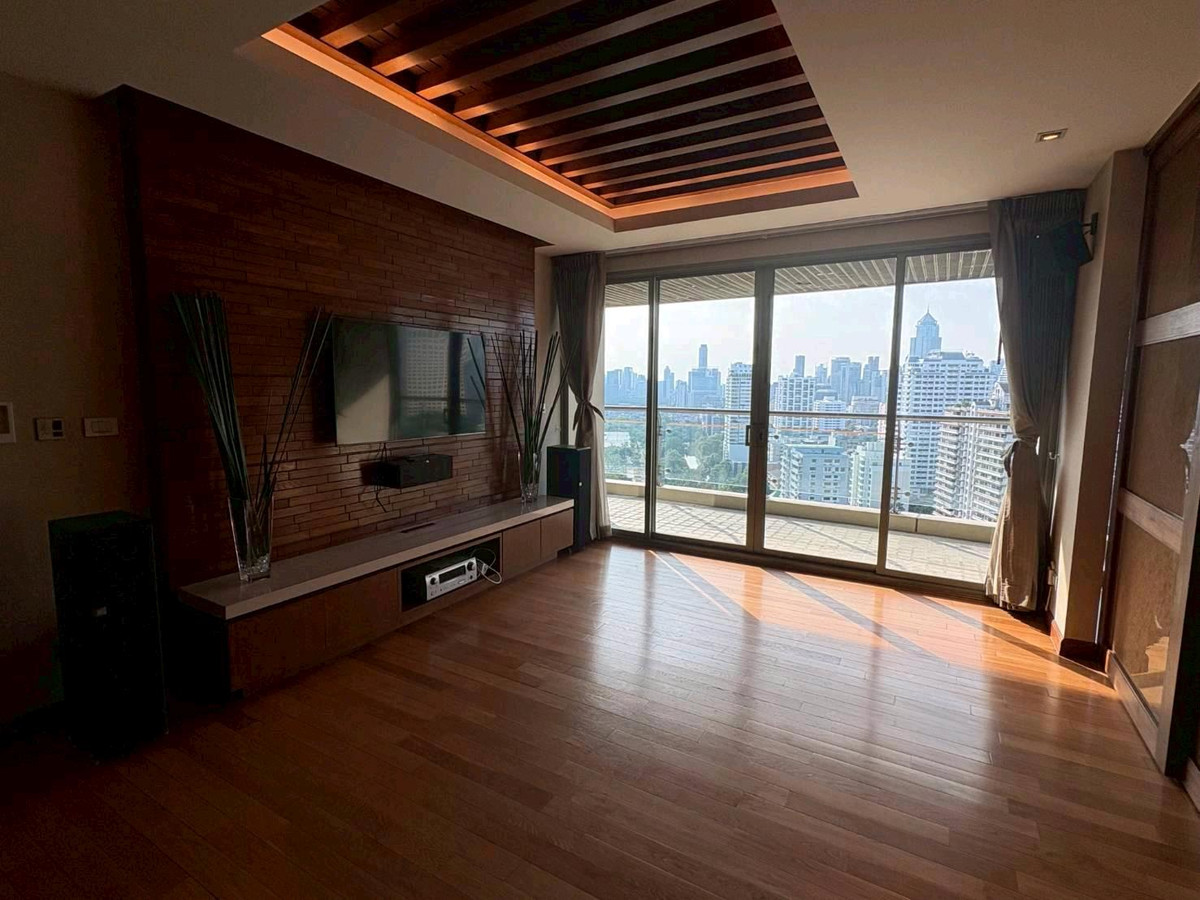 CondoSukhumvit, Asoke, Thonglor : The Lakes Condominium 🌃 Lake view & Unblock view • 2Bedrooms 2Bathrooms • 109Sq.m • (Negotiable)