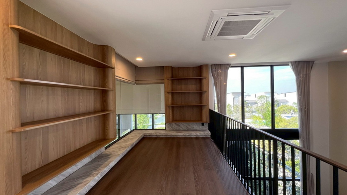 ให้เช่าบ้านลาดกระบัง สุวรรณภูมิ :  Luxury Pool Villa for Rent or Sale at VIVE Krungthep Kreetha