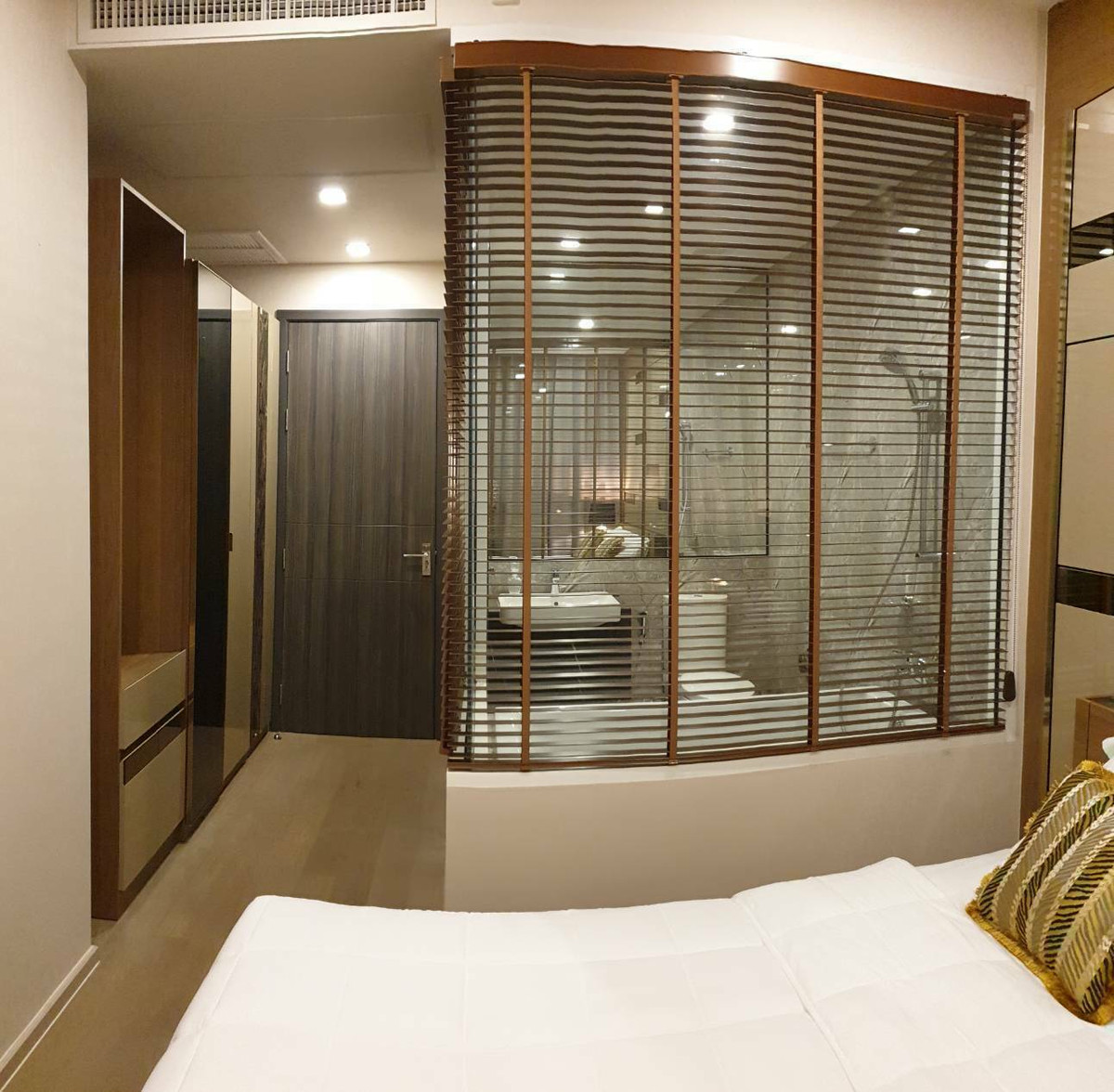 For RentCondoSukhumvit, Asoke, Thonglor : For Rent: Ashton Asoke, 65,000 THB [MPr251207]