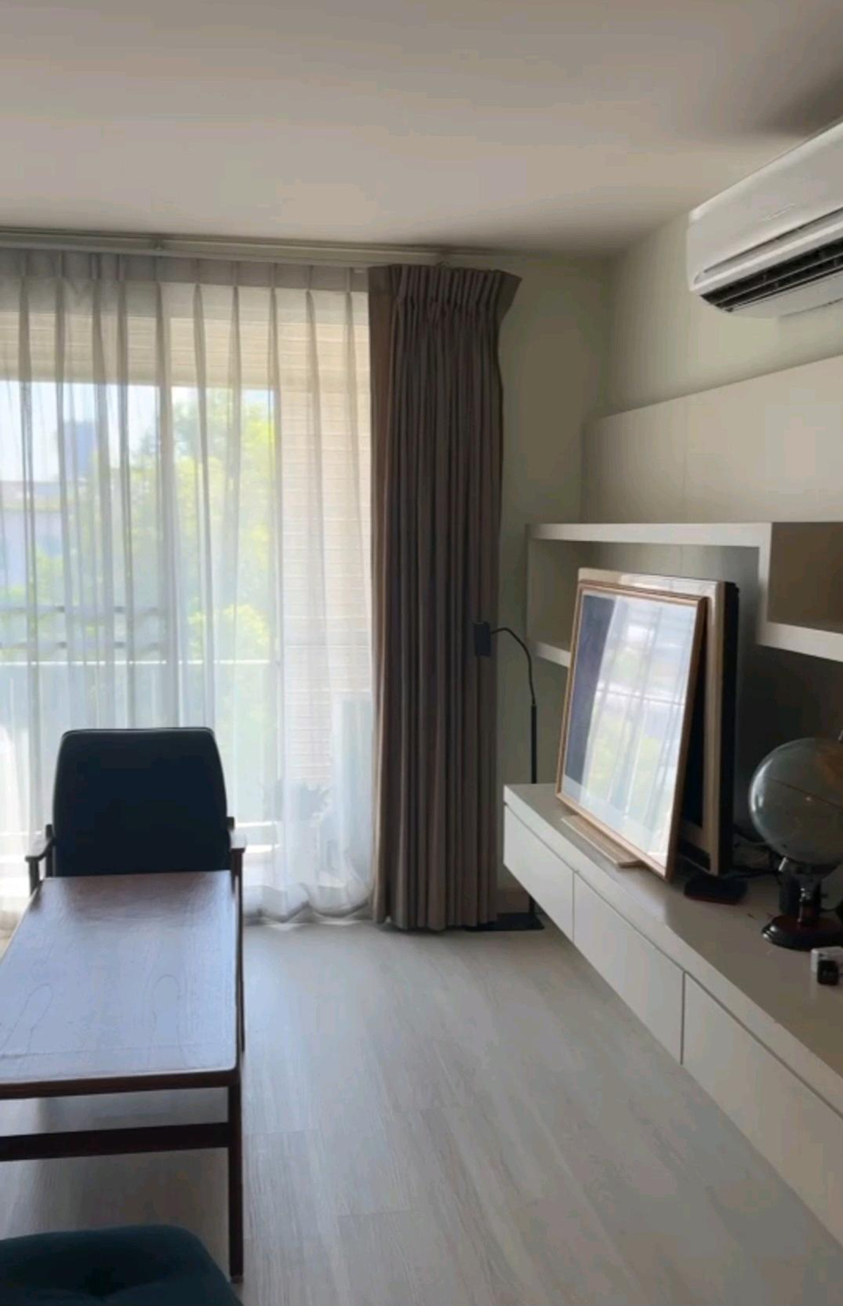 ขายคอนโดสุขุมวิท อโศก ทองหล่อ : For sale tristan sukhumvit 39
2 bedroom 2bathroom 100sqm selling price 10.5 mb rainy 081-889-5470 whatapp