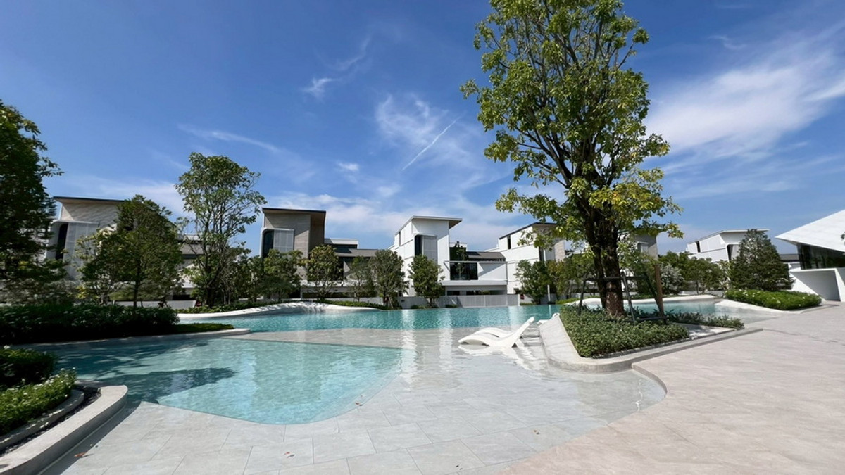For RentHouseLadkrabang, Suwannaphum Airport : Luxury Pool Villa for Rent or Sale at VIVE Krungthep Kreetha