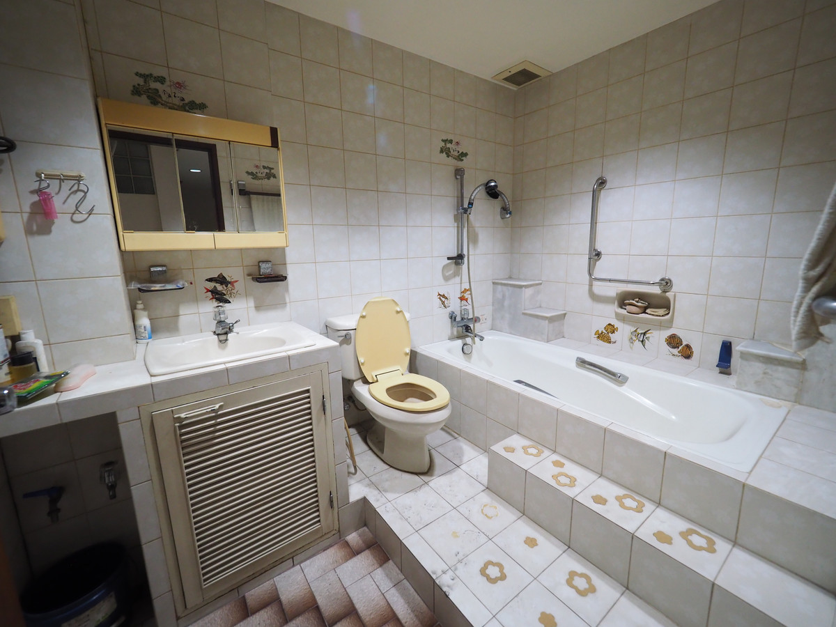 For RentShop HouseRama3 (Riverside),Satupadit : 6 Storey Shophouse 2 Joining Units on Rama 3 Main Road