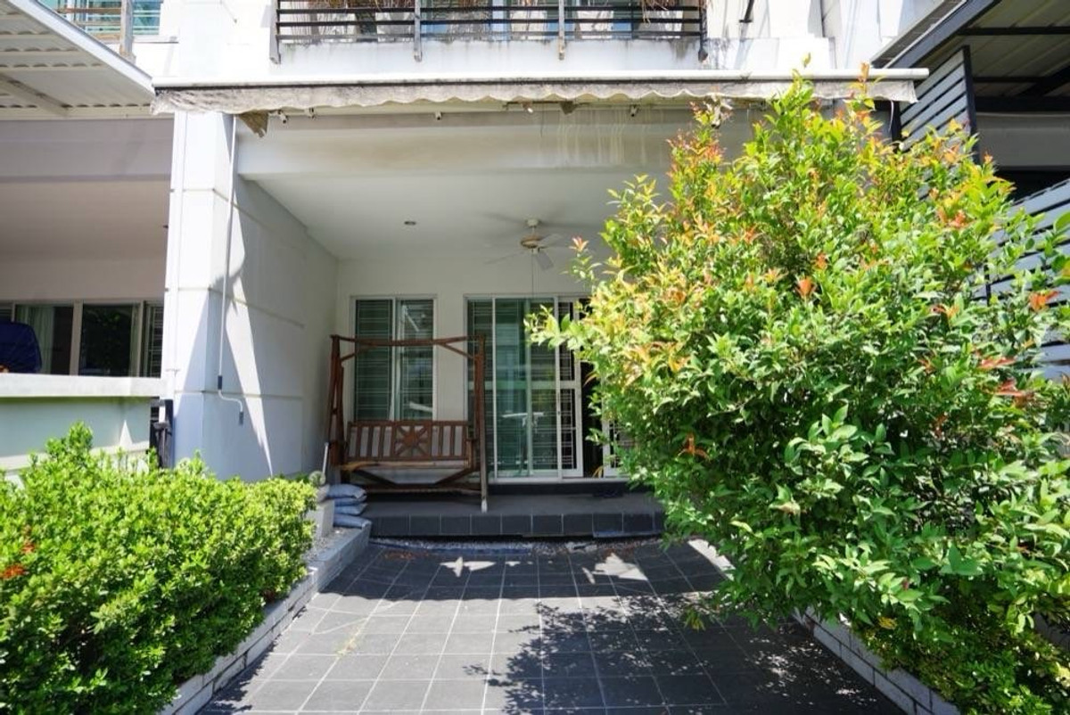 ให้เช่าทาวน์โฮมพัฒนาการ ศรีนครินทร์ : 🇹🇭ให้เช่าทาวน์โฮม บ้านกลางเมือง เออร์บาเนี่ยน ศรีนครินทร์ ใกล้ รถไฟฟ้า สถานีศรีอุดม เพียง 4 นาที