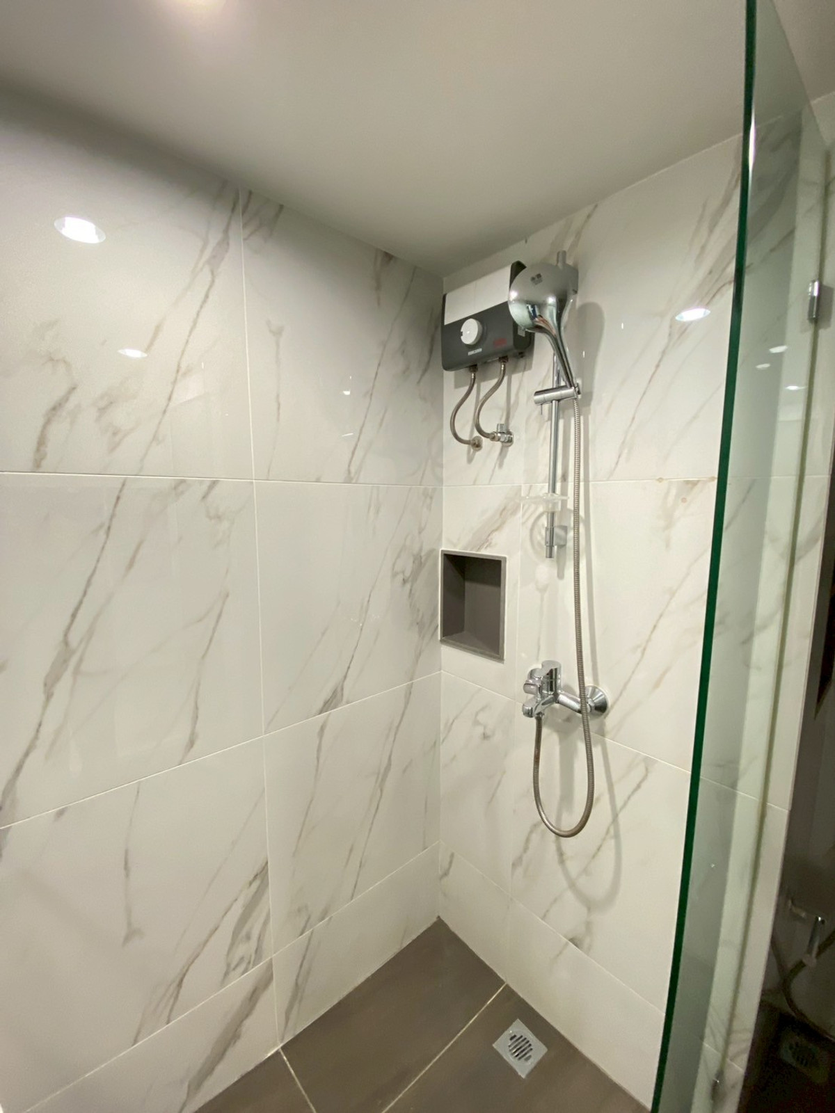 ให้เช่าคอนโดพระราม 9 เพชรบุรีตัดใหม่ RCA : FOR RENT! Maitria Residence พระราม 9 | Serviced Apartment ใจกลาง CBD