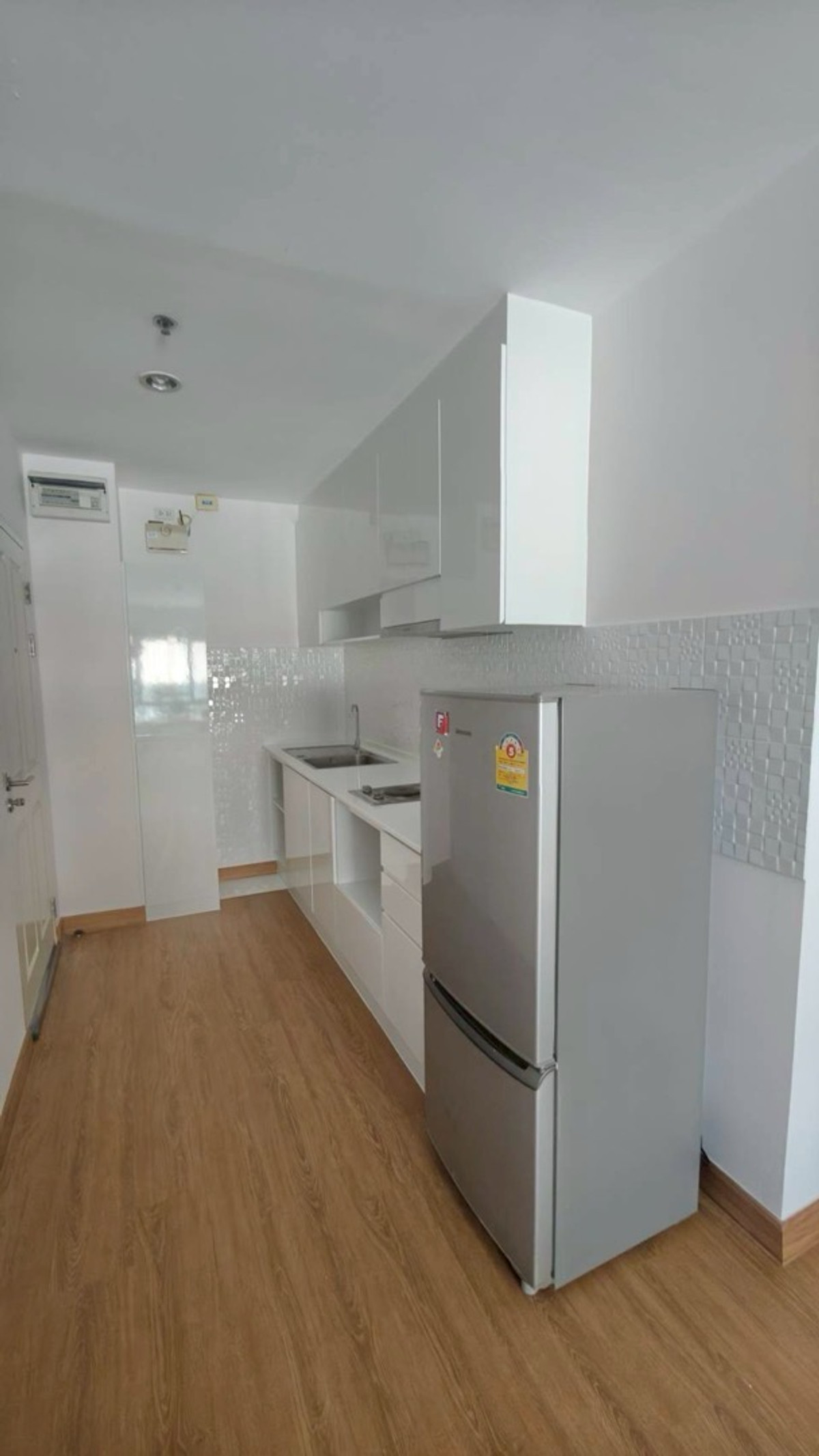 ขายคอนโดลาดพร้าว เซ็นทรัลลาดพร้าว : ราคาดีที่สุด พร้อมอยู่ วิภาวดี ลาดพร้าว ฟรีโอน