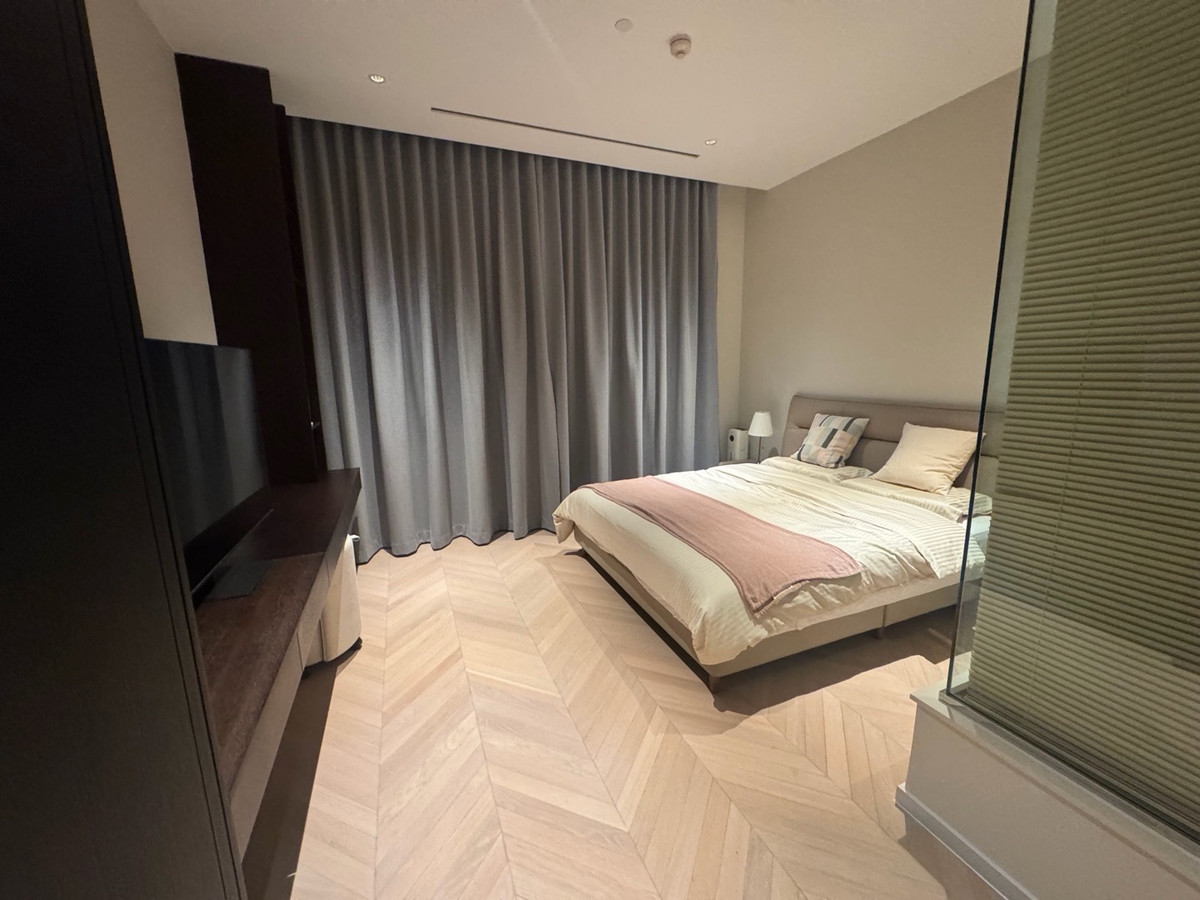 ให้เช่าคอนโดสาทร นราธิวาส : 📍New For Rent Four seasons private residences🔹Ready to move in( Available )🔹2Bedrooms 3Bathrooms 🔹Size :123 Sqm💸Price :230,000 / Baht (1 year contract)💸Price: 250,000/ Baht (6 months or 3 months contract)🔹47th floor.