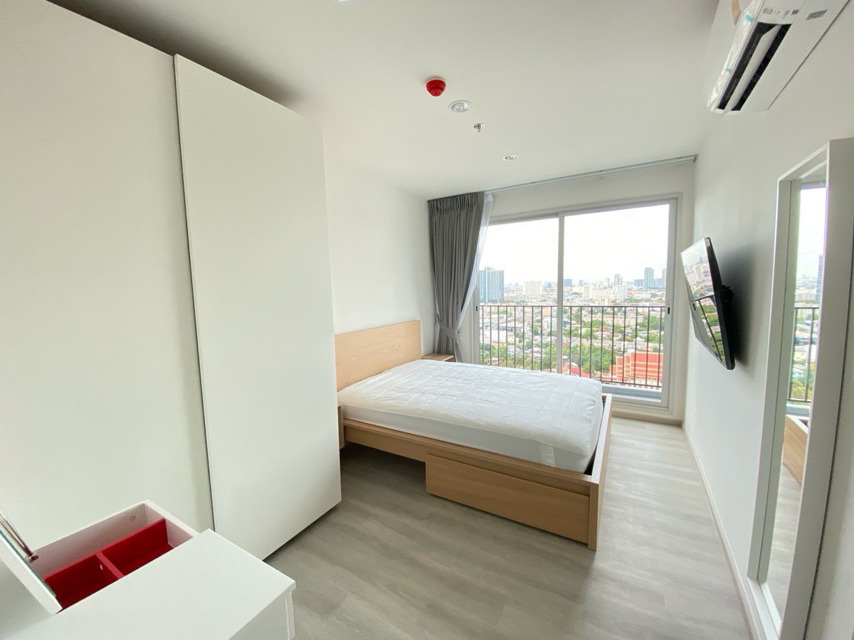 For RentCondoPinklao, Charansanitwong : Property Code: [HR188] Ideo Charan 70 - Riverview Ideo Charan 70 - Riverview, beautiful room, good price, with furniture.
