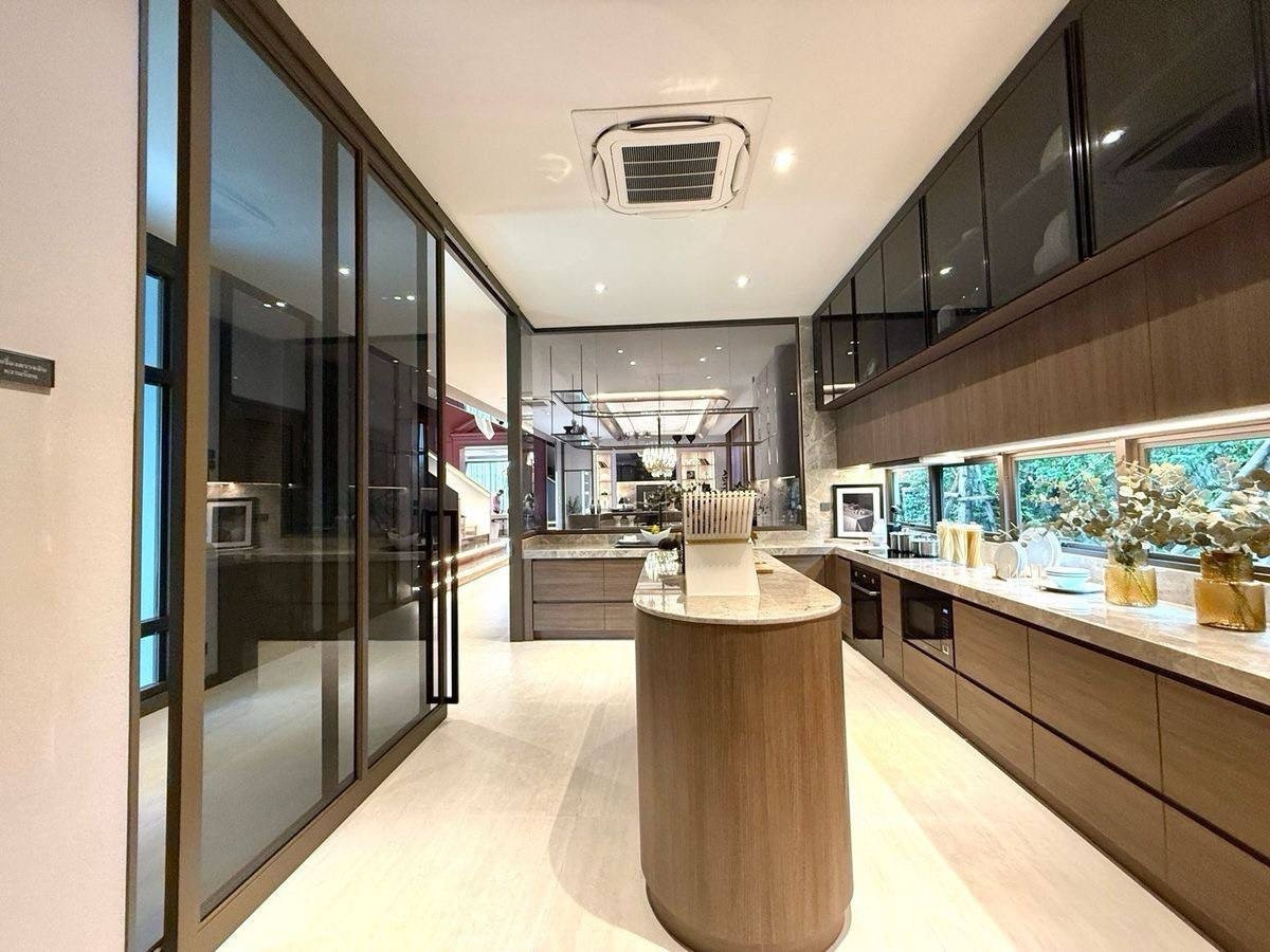 For SaleHousePinklao, Charansanitwong : 🔥HOT DEAL 🔥House project Grand Bangkok Boulervard Boromarajonani size 676 Sq.m 5 bed 6 bath special 60,000,000 M.