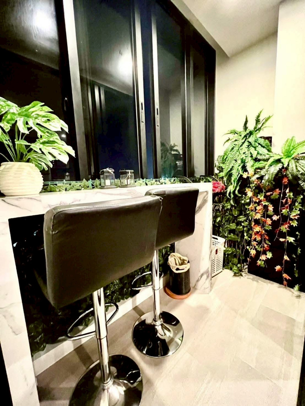 ขายคอนโดอารีย์ อนุสาวรีย์ :  ★ราคาสุดคุ้ม ห้องสวยในราคา 8.29 ลบ. อยู่ใจกลางกรุงเทพมีความสะดวกสบายมาก ติด BTS อนุเสารีย์ฯ แหล่งช้อปปิ้งมากมาย ★ @ Ideo Q Victory