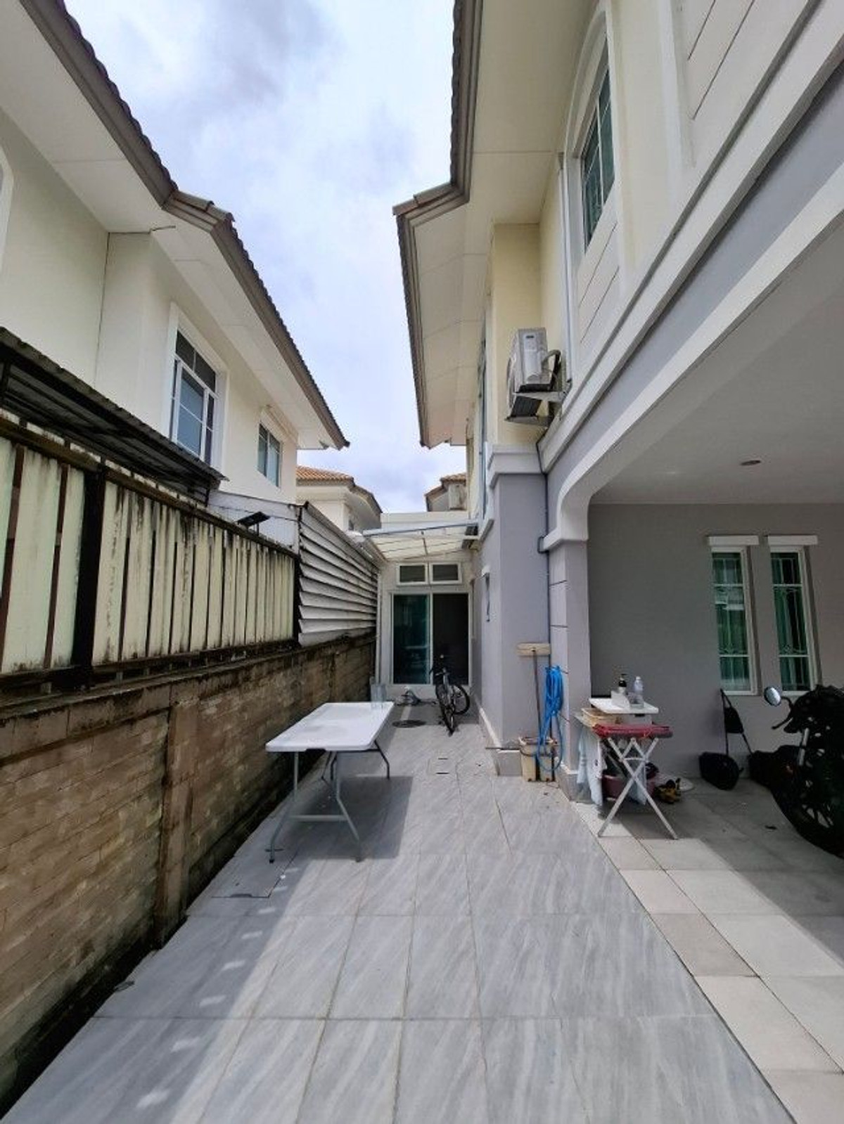 For SaleHouseLadkrabang, Suwannaphum Airport : 70 sq m, 3 bedrooms, 3 bathrooms, 2-story detached house, Passorn Prestige On Nut.