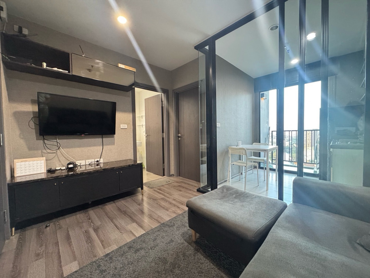 ให้เช่าคอนโดอ่อนนุช อุดมสุข : LineId: @AgentCondo (มี@) The Base Park West ห้องสวย พร้อมอยู่ ตรงปก