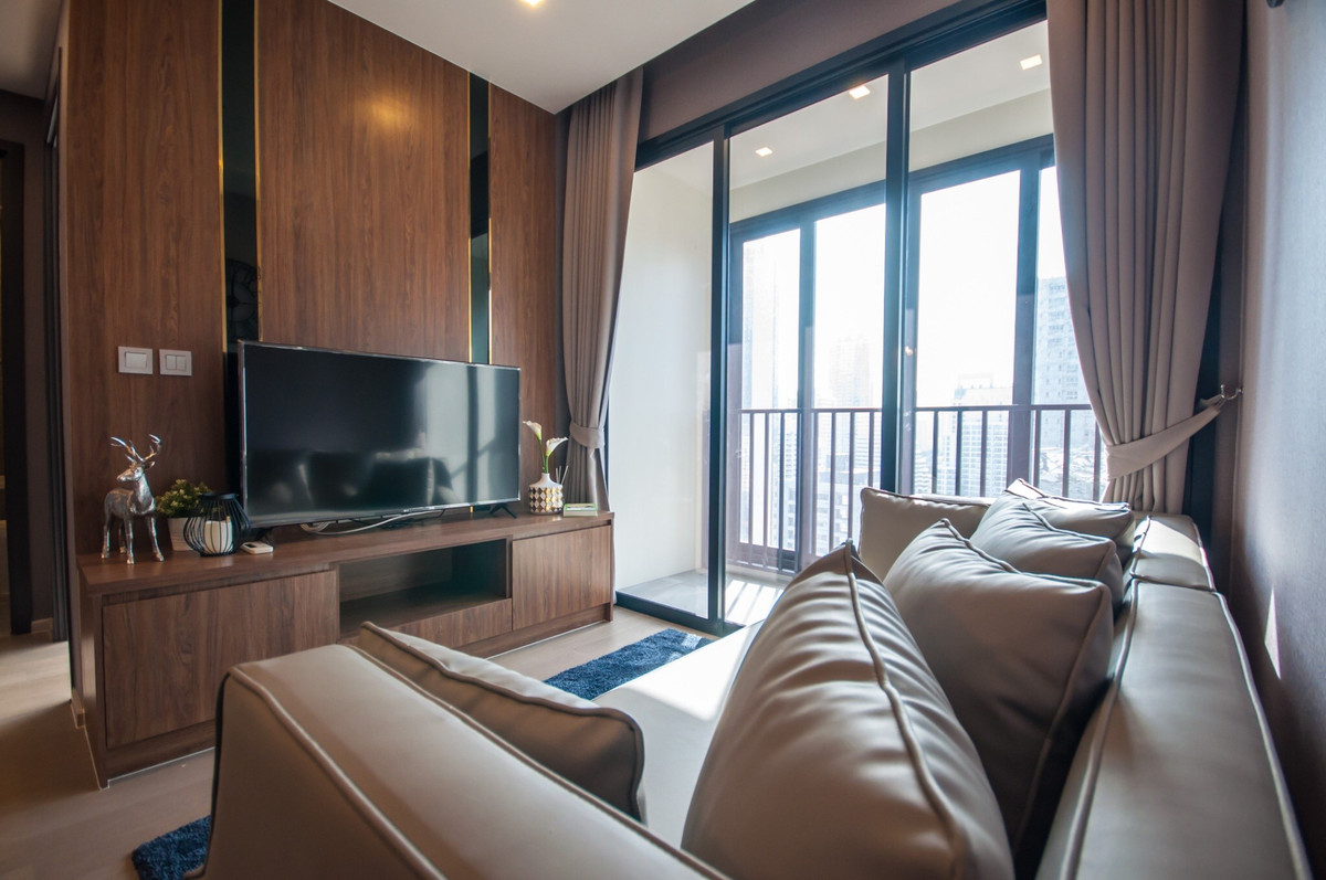 For RentCondoSukhumvit, Asoke, Thonglor : For rent Condo Ashton Asoke 2 bed 1 bath fully furnished (S03-1833) 