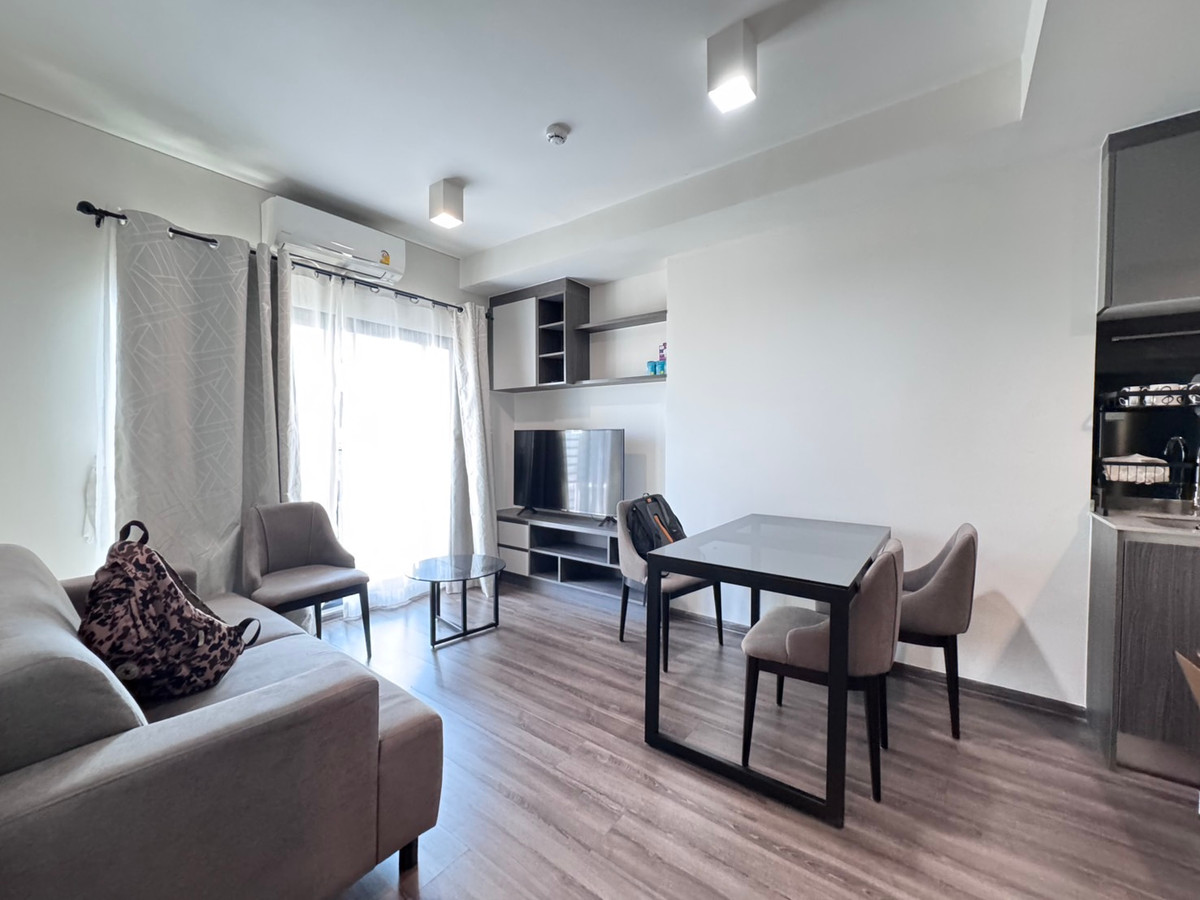 For RentCondoWongwianyai, Charoennakor : Ideo Sathorn Wongwianyai, beautiful new room, available and ready for rent, next to BTS Wongwian Yai.