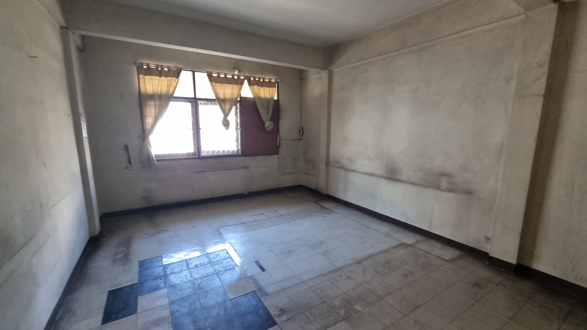 ให้เช่าอาคารพาณิชย์สุขุมวิท อโศก ทองหล่อ : ให้เช่าอาคารพาณิชย์ เอกมัย 4 ชั้น อาคารพาณิชย์ทำเลเอกมัย เหมาะสำหรับทำออฟฟิศ ร้านค้า หรือธุรกิจบริการ