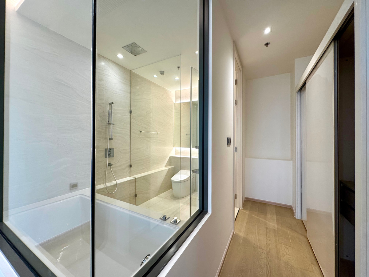 For SaleCondoSukhumvit, Asoke, Thonglor : Great Deal‼️ Brand New, High Floor, Pet freindly✨Luxury Condo @ The Strand Thonglor, 70m from BTS