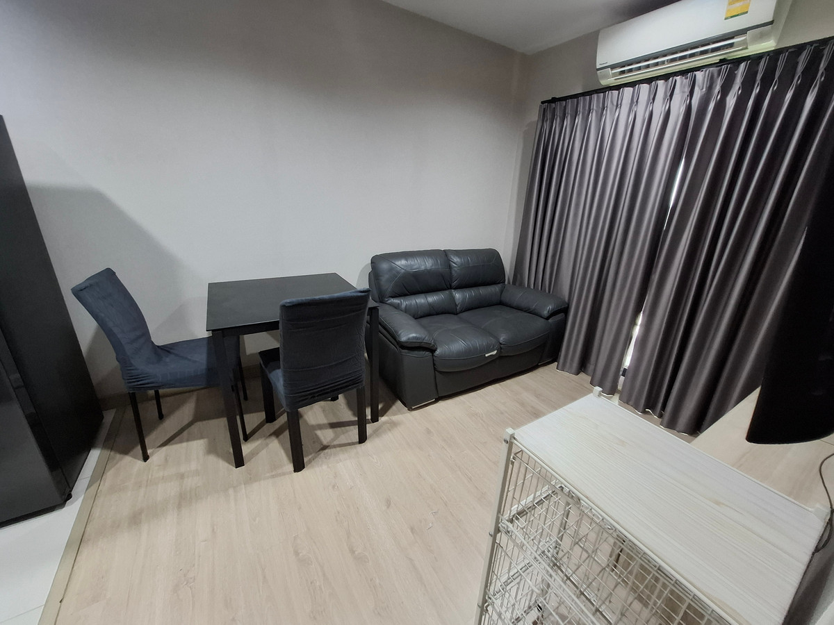 ให้เช่าคอนโดปิ่นเกล้า จรัญสนิทวงศ์ : ฟินกับทีวีจอโค้ง 49 นิ้ว แบบ ดูมุมไหนก็ได้ที่คอนโด Thana Astoria Pinklao