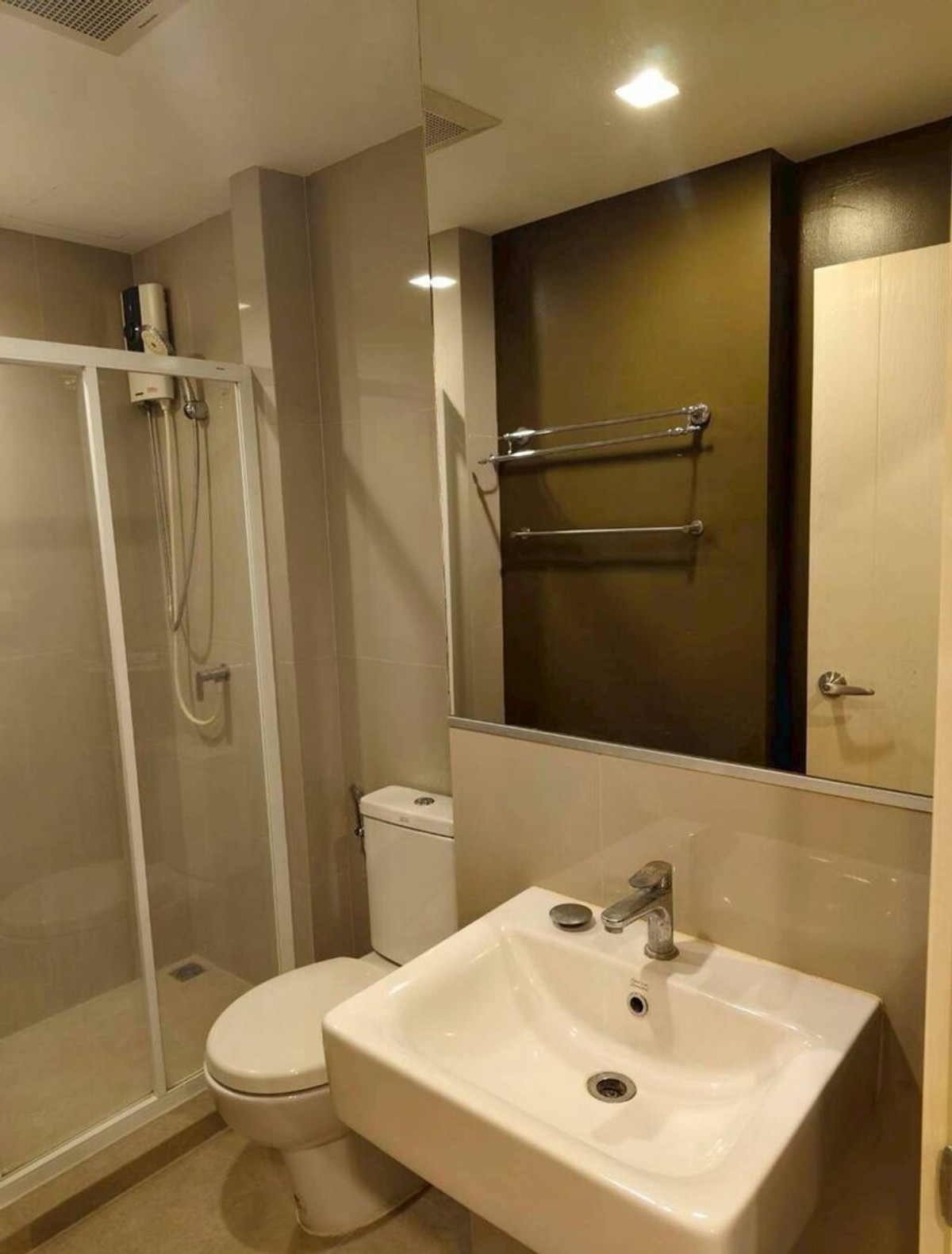 For RentCondoKasetsart, Ratchayothin : For Rent Chambers Chaan Ladprao - Wanghin Unit 824/235