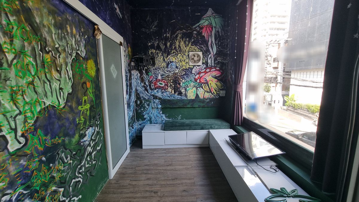 For RentRetail SpaceSukhumvit, Asoke, Thonglor : Shop for rent in Thonglor, suitable for a Japanese bar. Accepting all legal businesses