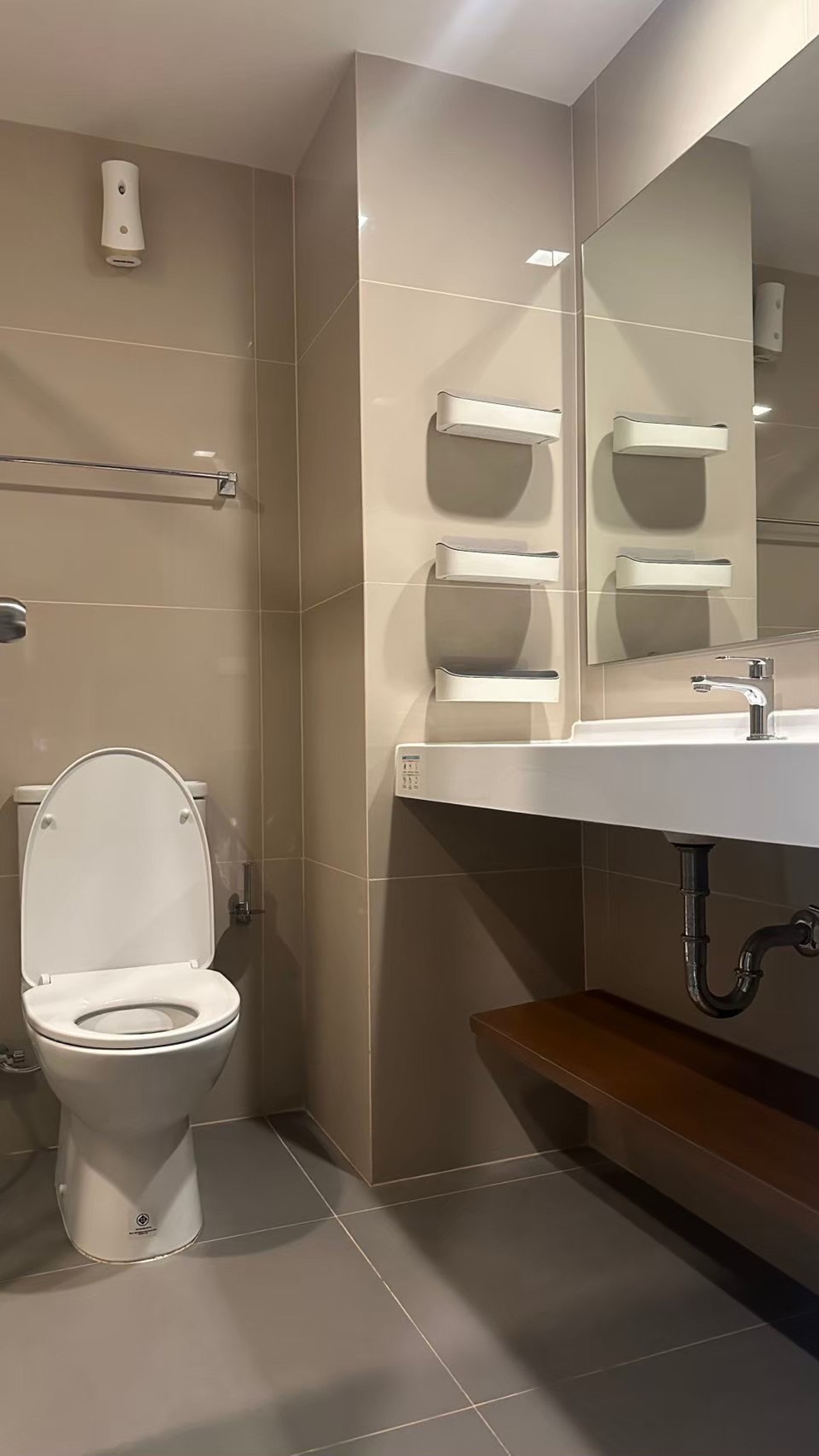 ให้เช่าคอนโดสะพานควาย จตุจักร : 🔥Hot Price🔥IDEO Phaholyothin Chatujak. studio 25sqm 15,500 B 💫ใกล้หมอชิต สะพานควาย ใกล้bts mrt สนใจติดต่อนัดชม พัตเตอร์ 0928895628 Line : plustor_ss 