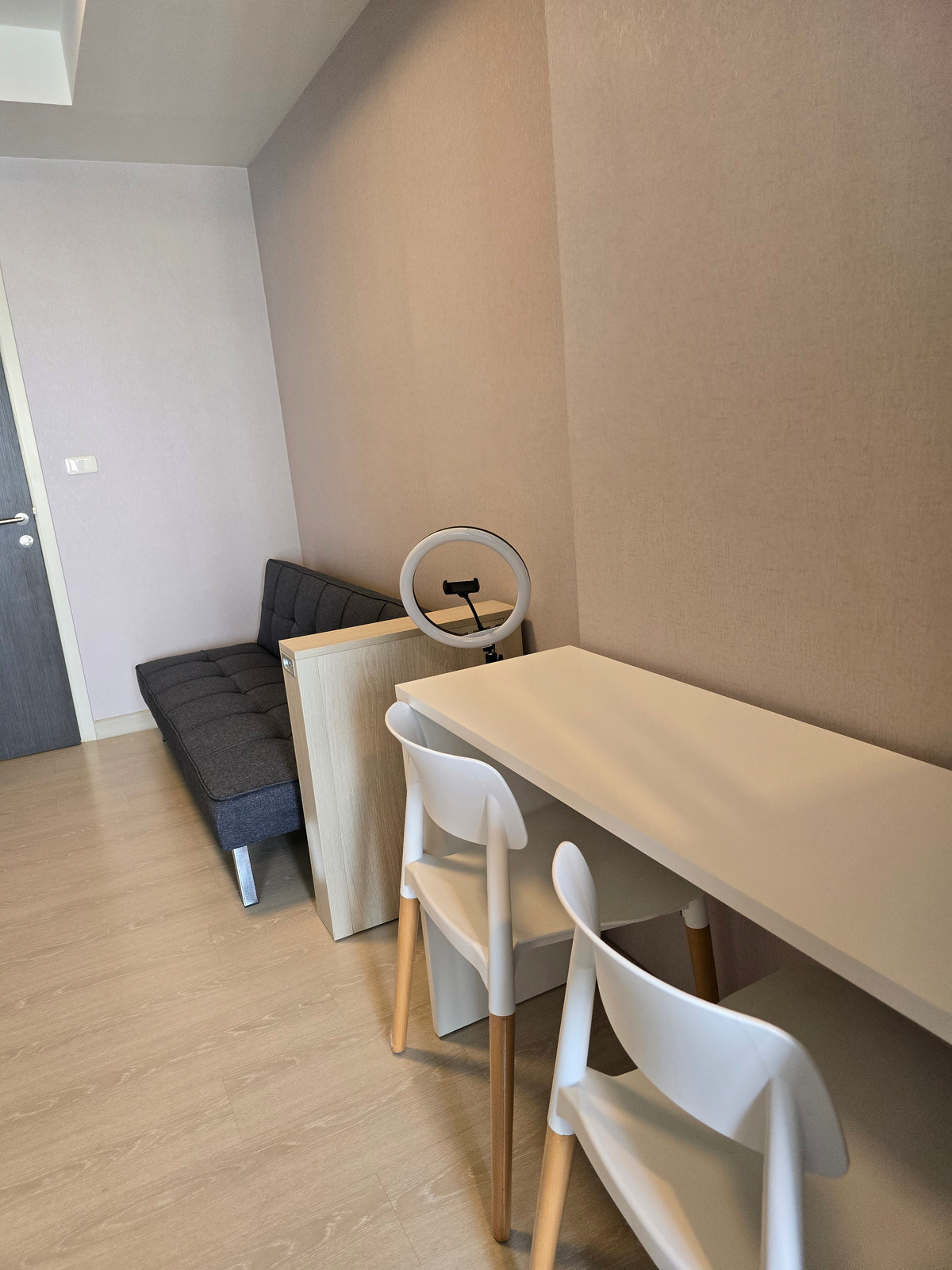 ให้เช่าคอนโดแจ้งวัฒนะ เมืองทอง : Niche id ปากเกร็ด 👉ให้เช่า 7,500 บาท ชั้น20 มีเครื่องซักผ้า 👉ห้องกว้าง 28 ตร.ม. 👉ใกล้โรงเรียนสวนกุหลาบปากเกร็ด