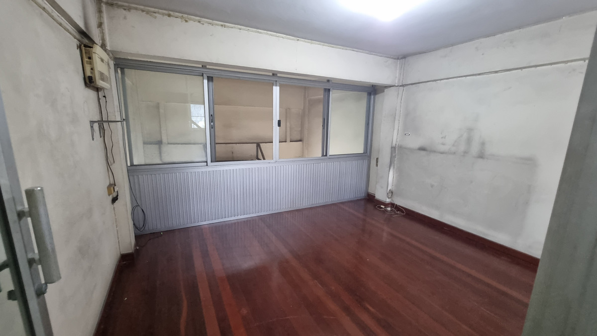 ให้เช่าอาคารพาณิชย์สุขุมวิท อโศก ทองหล่อ : ให้เช่าอาคารพาณิชย์ เอกมัย 4 ชั้น อาคารพาณิชย์ทำเลเอกมัย เหมาะสำหรับทำออฟฟิศ ร้านค้า หรือธุรกิจบริการ