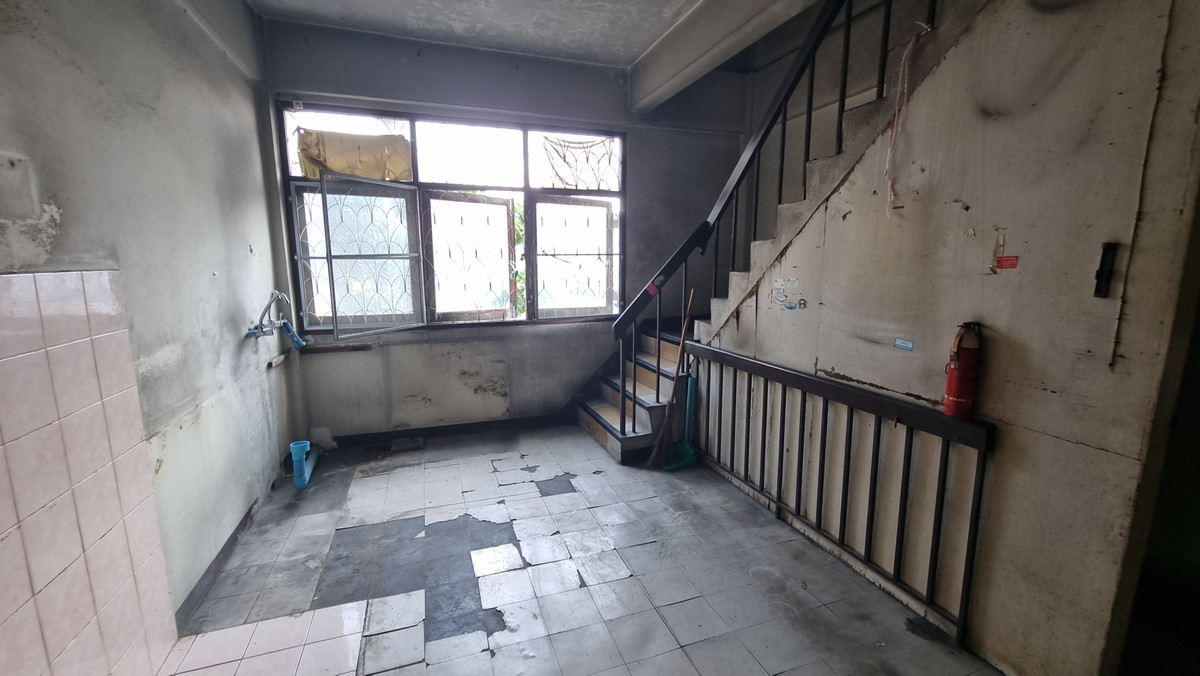 ให้เช่าอาคารพาณิชย์สุขุมวิท อโศก ทองหล่อ : ให้เช่าอาคารพาณิชย์ เอกมัย 4 ชั้น อาคารพาณิชย์ทำเลเอกมัย เหมาะสำหรับทำออฟฟิศ ร้านค้า หรือธุรกิจบริการ