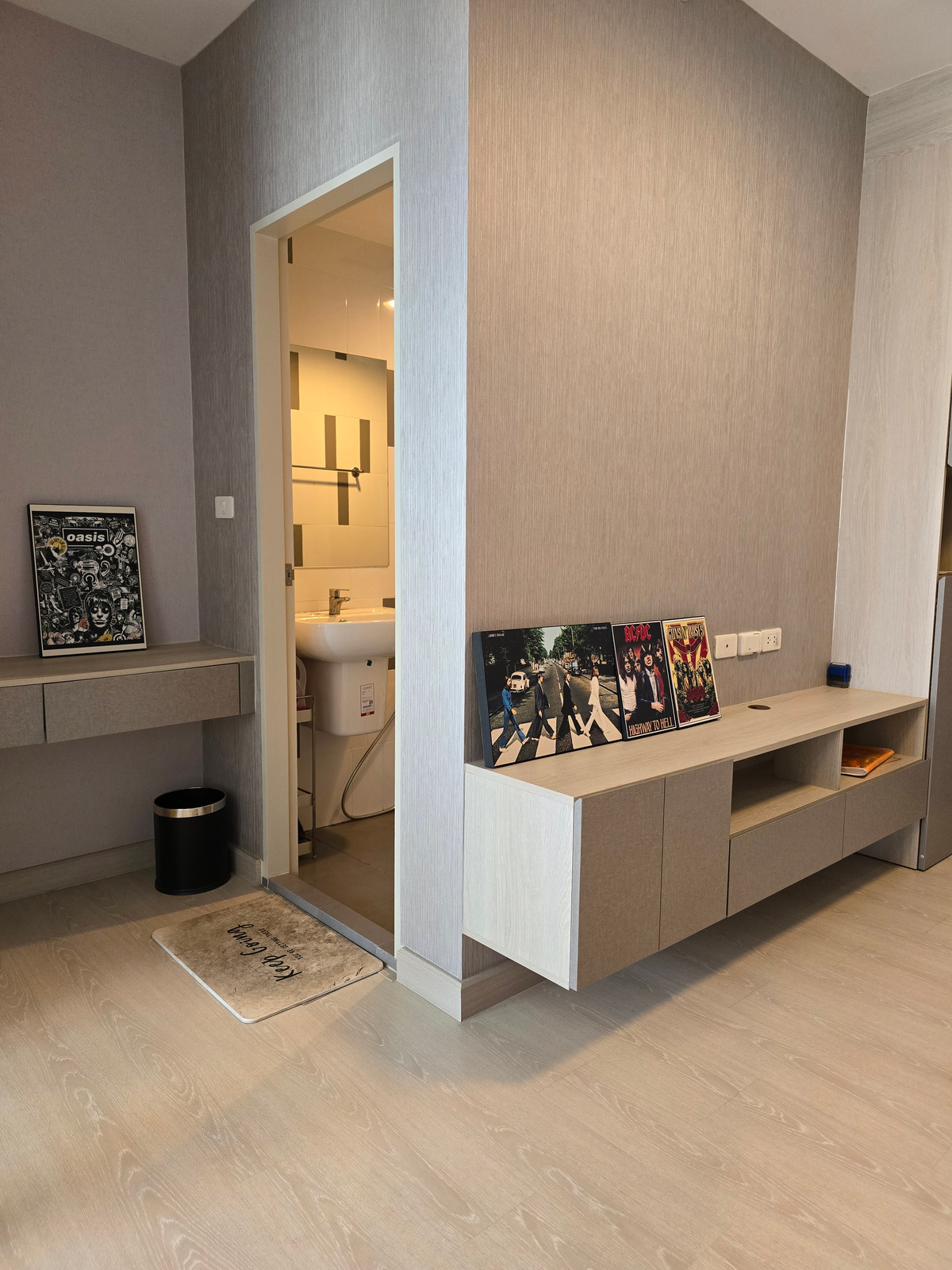 ให้เช่าคอนโดแจ้งวัฒนะ เมืองทอง : Niche id ปากเกร็ด 👉ให้เช่า 7,500 บาท ชั้น20 มีเครื่องซักผ้า 👉ห้องกว้าง 28 ตร.ม. 👉ใกล้โรงเรียนสวนกุหลาบปากเกร็ด