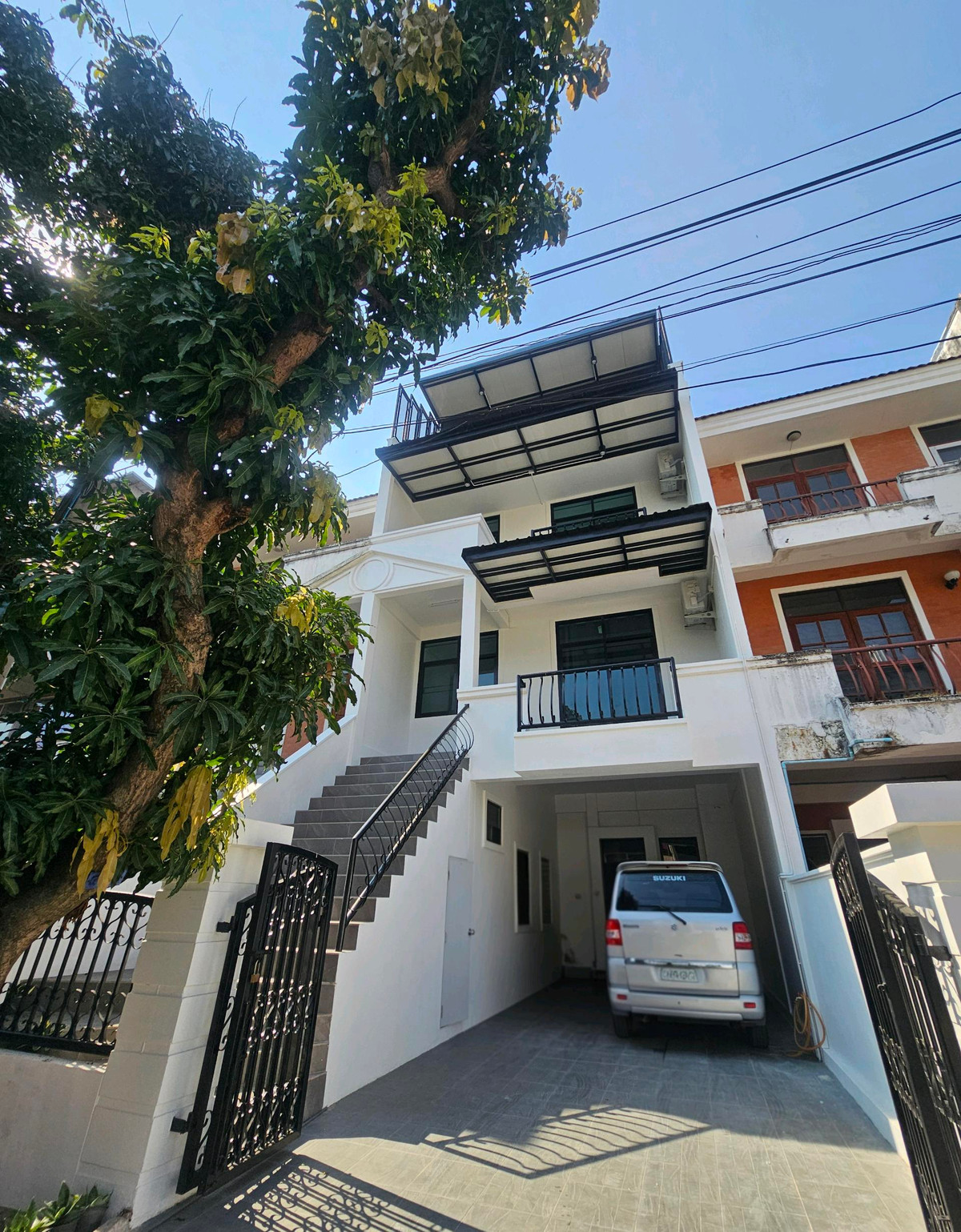 ให้เช่าโฮมออฟฟิศบางนา แบริ่ง ลาซาล : ให้เช่าโฮมออฟฟิศ เลี้ยงสัตว์ได้ ใกล้ BTSบางนา-แบริ่ง