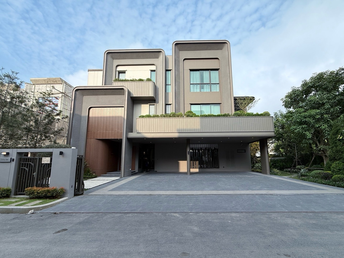 For SaleHouseChaengwatana, Muangthong : Very special 🔥🔥Grand Bangkok boulevard Don Mueang-Chaengwattana, size 735 Sq.m 6 bed 7 bath 5 parking spaces, special only 50 MB only!! Contact 086-795-9997