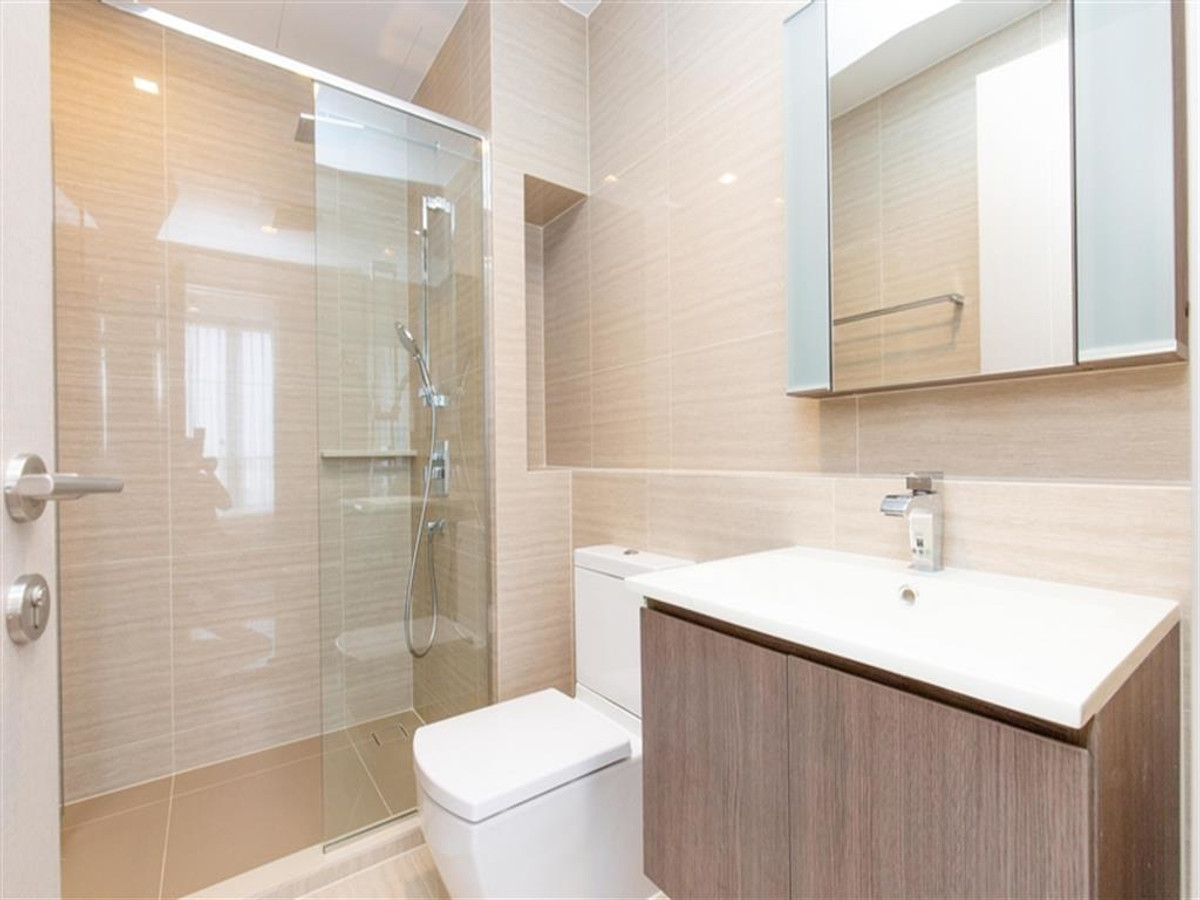 ให้เช่าคอนโดพระราม 9 เพชรบุรีตัดใหม่ RCA : ✨ ห้องว่างพร้อมอยู่ THE LINE Asoke Ratchada ✨ จัดห้องเป็นสัดส่วน อยู่สบาย ไม่อึดอัด เฟอร์ครบ หิ้วกระเป๋าเข้าอยู่ได้เลย 🧳🏙️