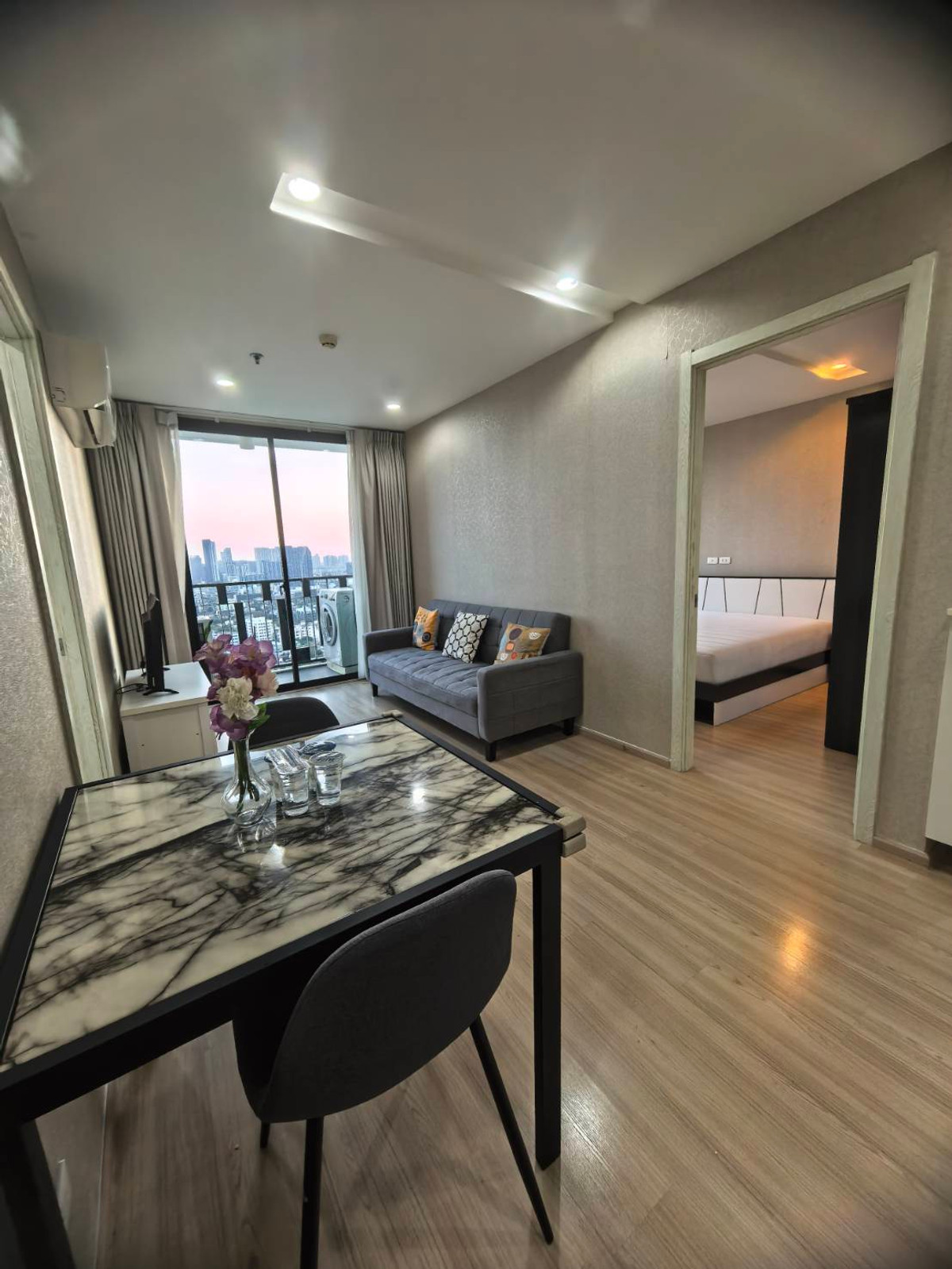 For SaleCondoOnnut, Udomsuk : Condo for Sale: Artemis Sukhumvit 77 Near BTS On Nut