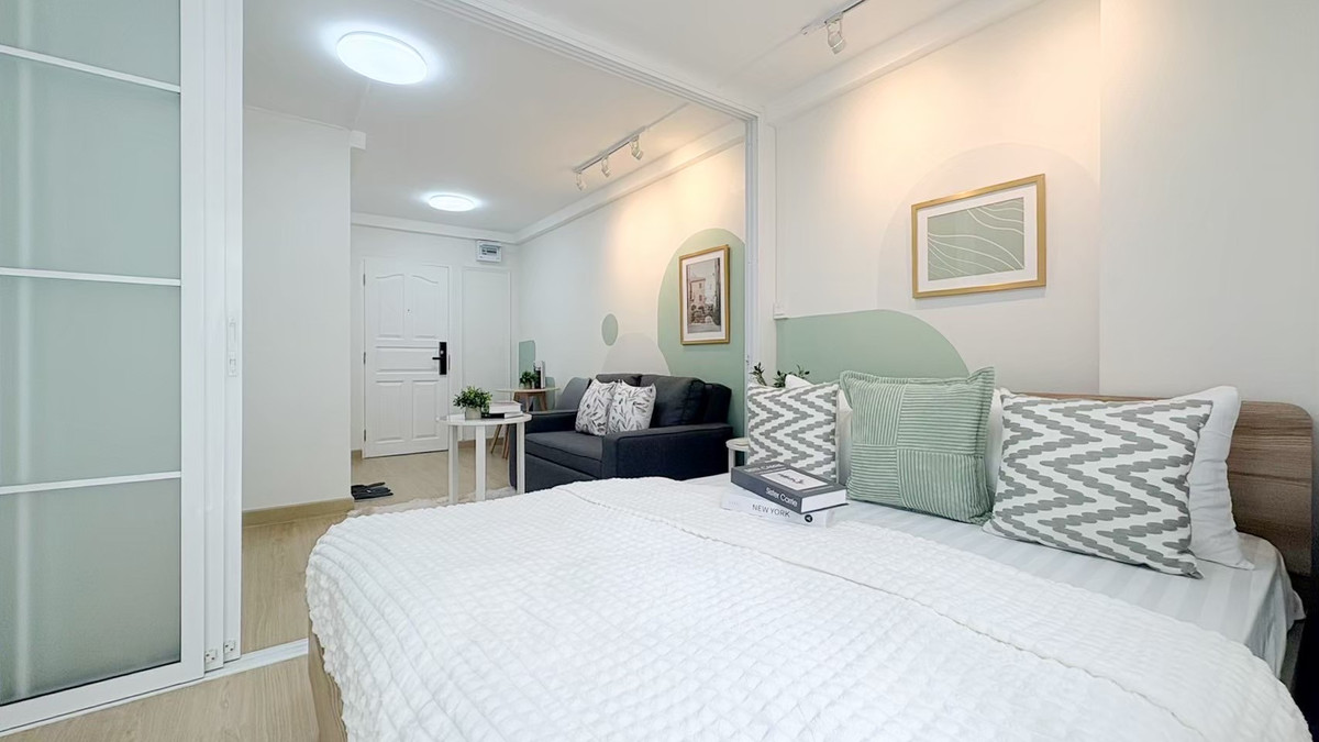 For SaleCondoChokchai 4, Ladprao 71, Ladprao 48, : 🧸🛁𝔽𝕒𝕞𝕚𝕝𝕪 ℙ𝕒𝕣𝕜 𝕃𝕒𝕥 ℙ𝕙𝕣𝕒𝕠 𝟜𝟠 Minimal style room, fully furnished, ready to move in💝🎊