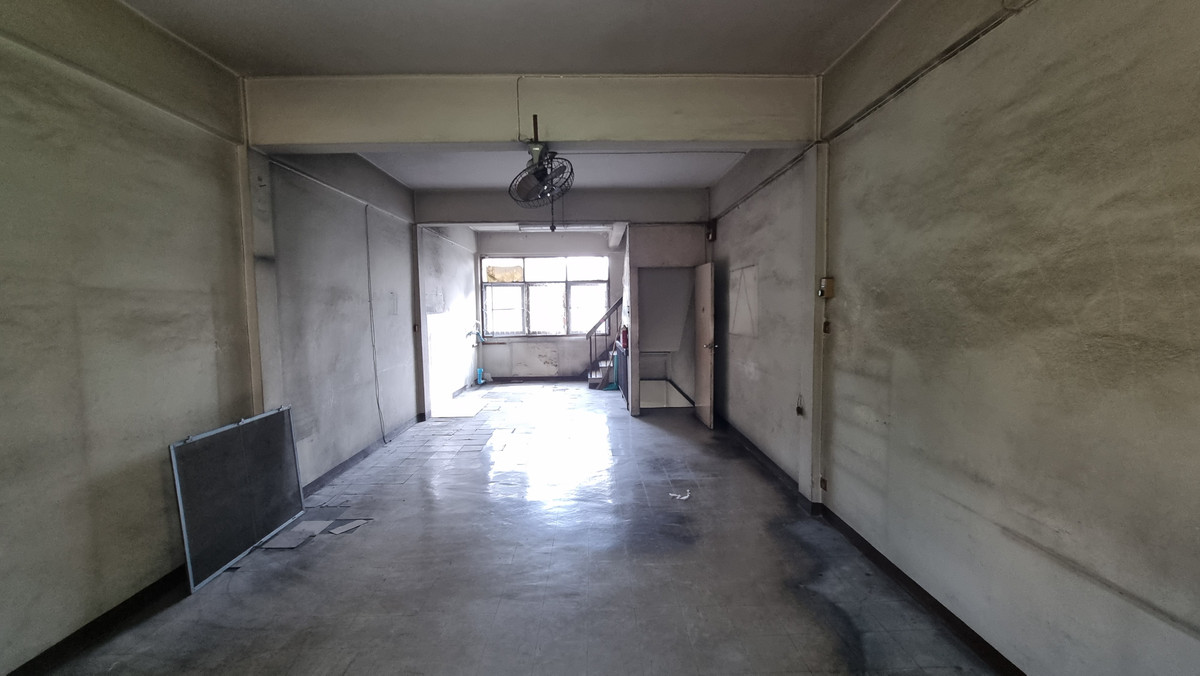 ให้เช่าอาคารพาณิชย์สุขุมวิท อโศก ทองหล่อ : ให้เช่าอาคารพาณิชย์ เอกมัย 4 ชั้น อาคารพาณิชย์ทำเลเอกมัย เหมาะสำหรับทำออฟฟิศ ร้านค้า หรือธุรกิจบริการ