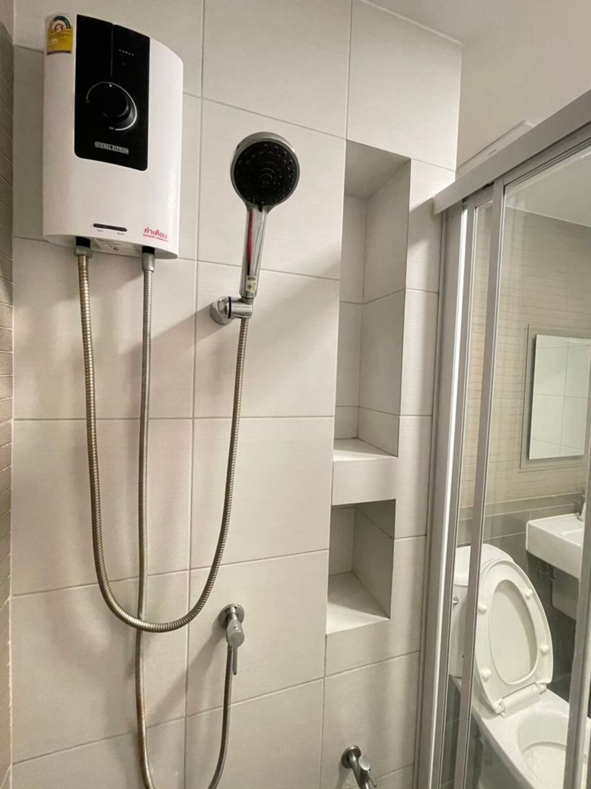 For RentCondoPathum Thani,Rangsit, Thammasat : For Rent Dcondo Campus Hideaway Unit 80/363 (Available 1/1/69) (Pool view)