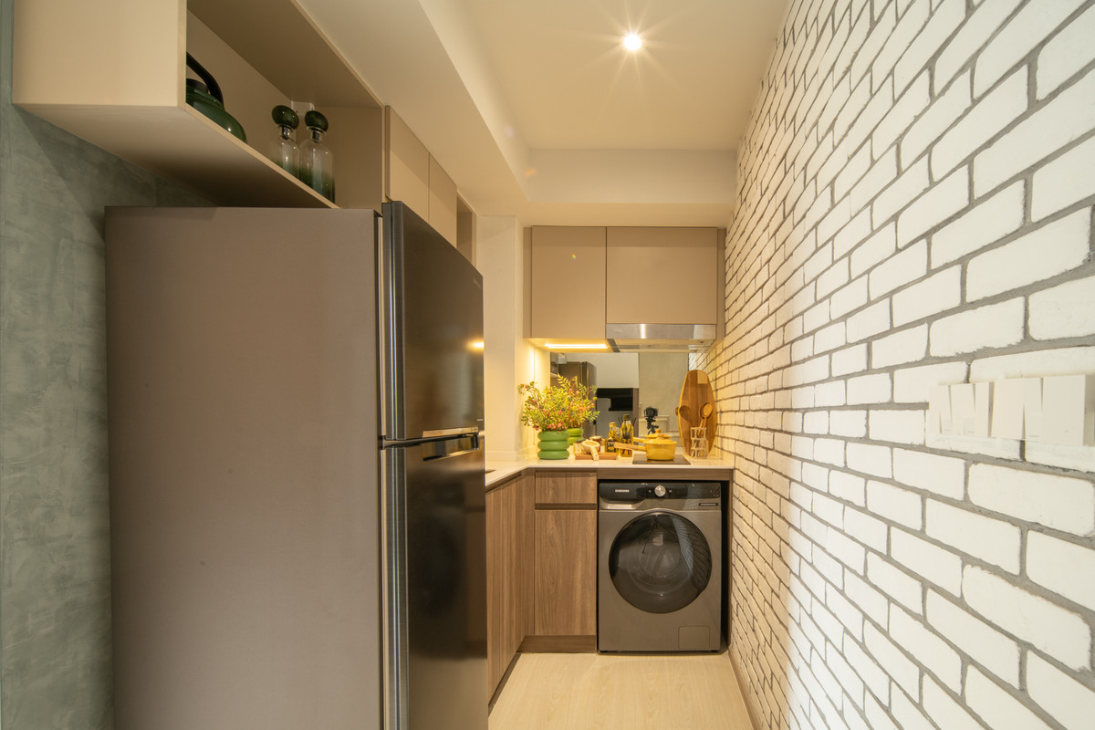 For SaleCondoPathum Thani,Rangsit, Thammasat : 🌟 Best value! Duplex with high ceiling! Large unit near the train station! 🚇📞: 065-626-5636