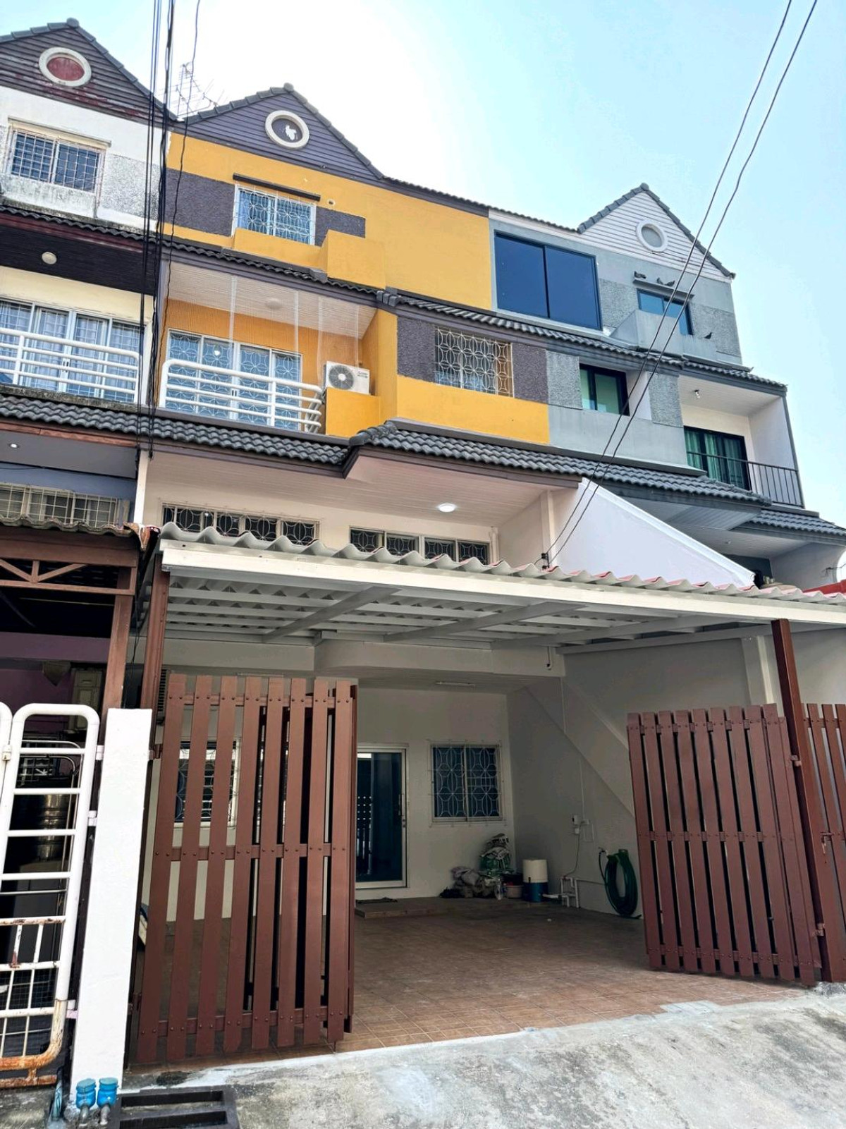 ให้เช่าทาวน์โฮมพัฒนาการ ศรีนครินทร์ : 🚩For Rent/Sale : 4 Storay Townhouse @ Warathon Ville Pattanakarn 44 / 5Bed,7Bath