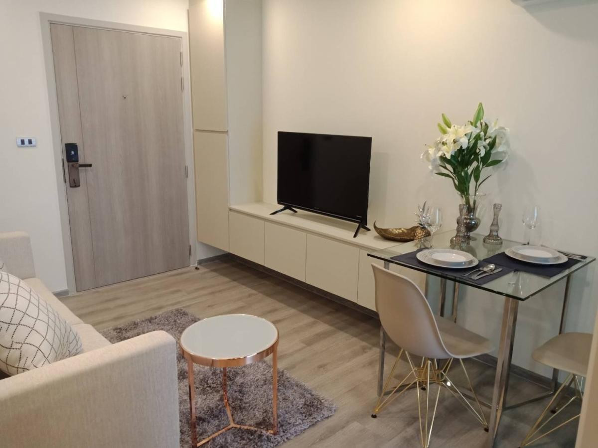 For RentCondoBangna, Bearing, Lasalle : Condo for Rent: The Urban Attitude Bearing