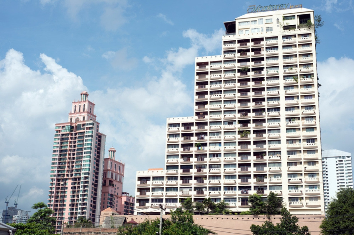 ขายคอนโดสุขุมวิท อโศก ทองหล่อ : ✨ For Sale: Monterey Place Condo ✨  💰 Only 15,900,000 THB