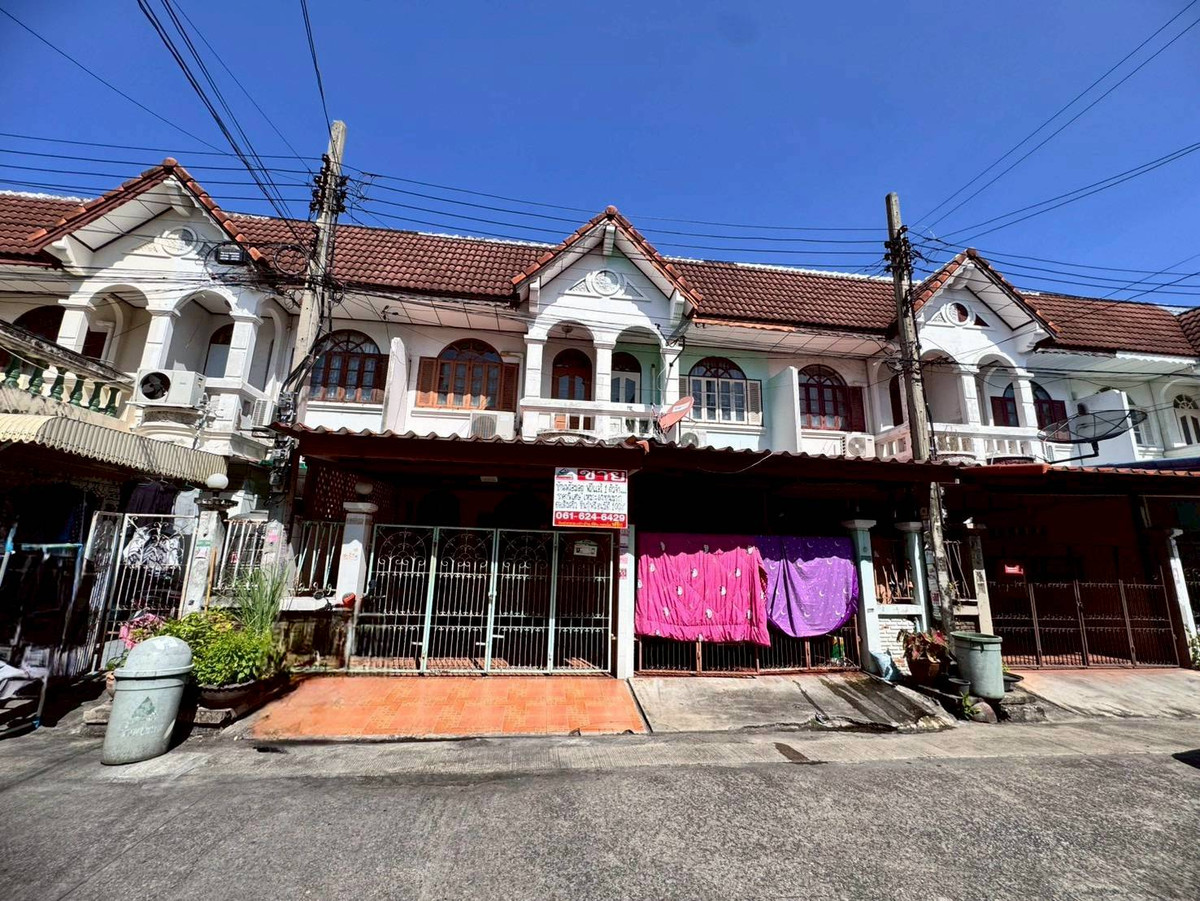 ขายทาวน์โฮมเกษตรศาสตร์ รัชโยธิน : ขายทาวน์เฮ้าส์ 2 ชั้น หมู่บ้านเสนาวิลล่า 3 ซอยคู้บอน 27 แยก 10 ( สภาพสวยมาก น่าลงทุน ) (N.1940)