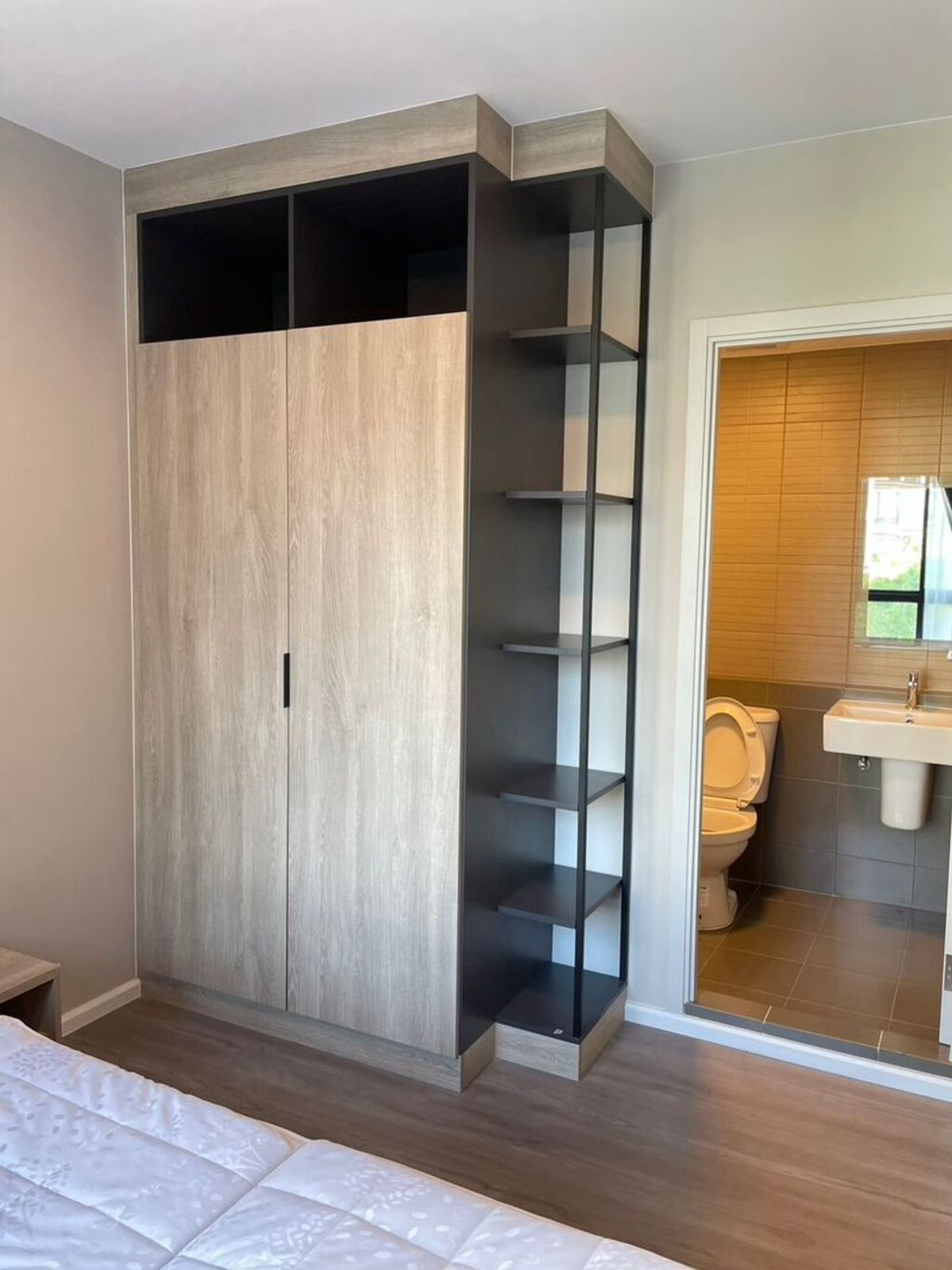 For RentCondoPathum Thani,Rangsit, Thammasat : For Rent Dcondo Campus Hideaway Unit 80/363 (Available 1/1/69) (Pool view)