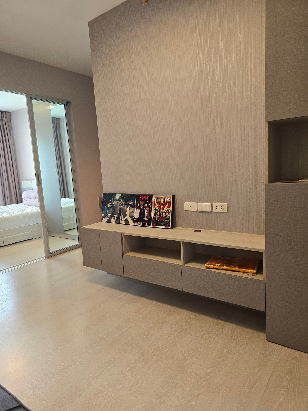 ให้เช่าคอนโดแจ้งวัฒนะ เมืองทอง : Niche id ปากเกร็ด 👉ให้เช่า 7,500 บาท ชั้น20 มีเครื่องซักผ้า 👉ห้องกว้าง 28 ตร.ม. 👉ใกล้โรงเรียนสวนกุหลาบปากเกร็ด