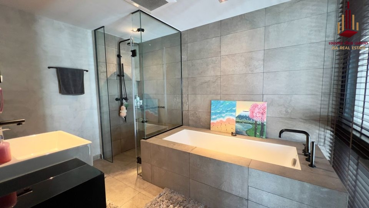 For SaleCondoSukhumvit, Asoke, Thonglor : ✨ For Sale: The Lofts Asoke Condo ✨ 💰 Only 32,500,000 THB